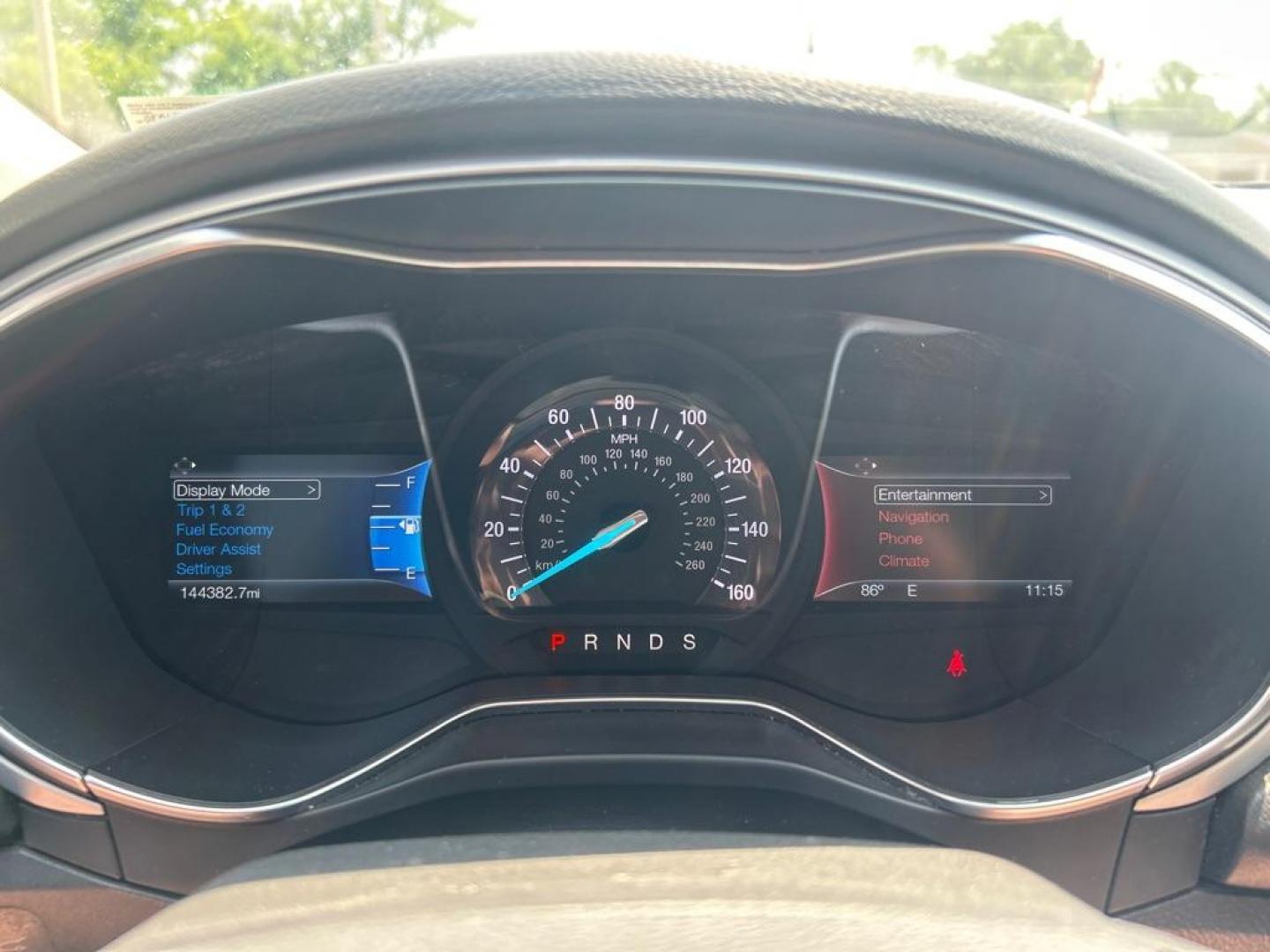 2016 WHITE FORD FUSION SE (3FA6P0H7XGR) with an 2.5L engine, Automatic transmission, located at 2514 Williamson Rd NE, Roanoke, VA, 24012, (540) 265-7770, 37.294636, -79.936249 - NO CREDIT CHECK FINANCING WITH ONLY $2700 DOWN PAYMENT!!!! Check out our website www.needausedvehicle.com for our No Credit Check/ In House Financing options!! No Credit Check Available!!! In House Financing Available!!! All Clean Title Vehicles (no Salvaged or flooded vehicles ever on our lot)! - Photo#6
