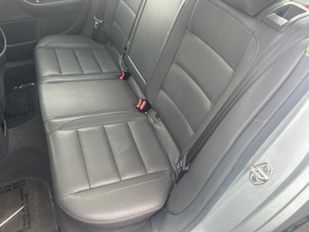 2006 SILVER VOLKSWAGEN JETTA 2.5 OPTION PACKAGE 1 (3VWSF71K06M) with an 2.5L engine, Automatic transmission, located at 2514 Williamson Rd NE, Roanoke, VA, 24012, (540) 265-7770, 37.294636, -79.936249 - NO CREDIT CHECK FINANCING WITH ONLY $1500 DOWN PAYMENT!!!! Check out our website www.needausedvehicle.com for our No Credit Check/ In House Financing options!! No Credit Check Available!!! In House Financing Available!!! All Clean Title Vehicles (no Salvaged or flooded vehicles ever on our lot)! - Photo#2