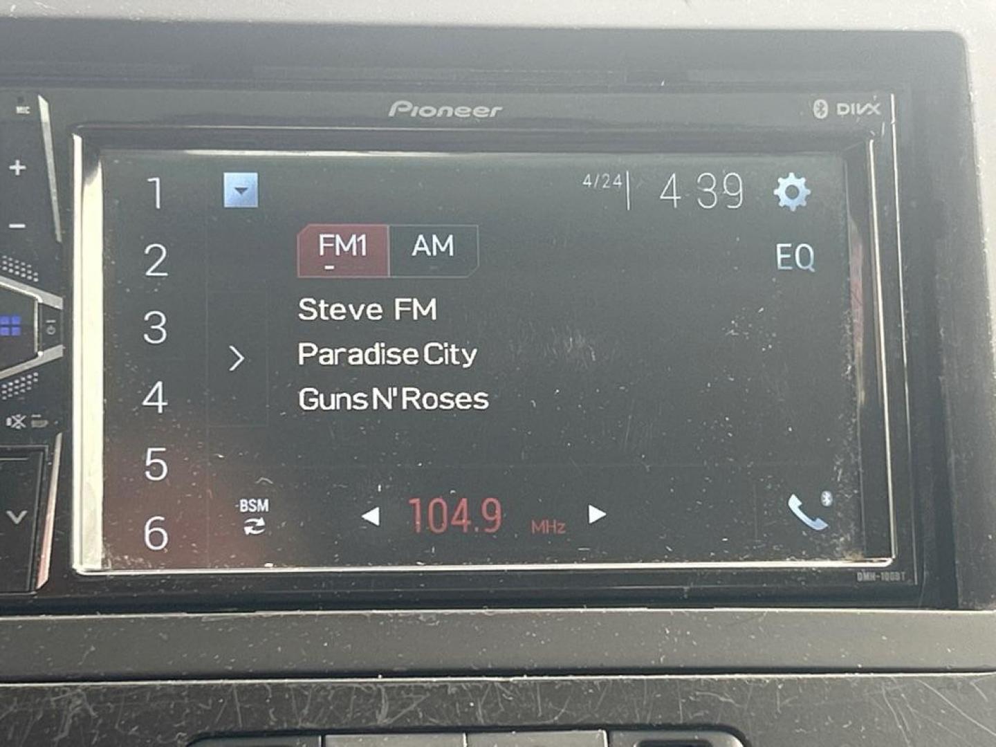 2006 SILVER VOLKSWAGEN JETTA 2.5 OPTION PACKAGE 1 (3VWSF71K06M) with an 2.5L engine, Automatic transmission, located at 2514 Williamson Rd NE, Roanoke, VA, 24012, (540) 265-7770, 37.294636, -79.936249 - NO CREDIT CHECK FINANCING WITH ONLY $1500 DOWN PAYMENT!!!! Check out our website www.needausedvehicle.com for our No Credit Check/ In House Financing options!! No Credit Check Available!!! In House Financing Available!!! All Clean Title Vehicles (no Salvaged or flooded vehicles ever on our lot)! - Photo#6