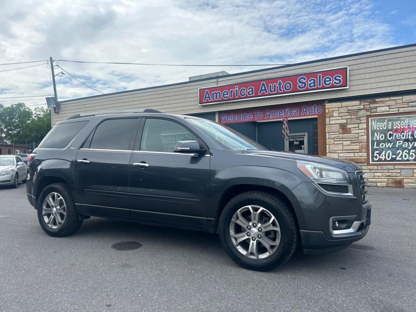 2014 GRAY GMC ACADIA SLT-2 (1GKKVSKD9EJ) with an 3.6L engine, Automatic transmission, located at 2514 Williamson Rd NE, Roanoke, VA, 24012, (540) 265-7770, 37.294636, -79.936249 - NO CREDIT CHECK FINANCING WITH ONLY $2700 DOWN PAYMENT!!!! Check out our website www.needausedvehicle.com for our No Credit Check/ In House Financing options!! No Credit Check Available!!! In House Financing Available!!! All Clean Title Vehicles (no Salvaged or flooded vehicles ever on our lot)! - Photo#0