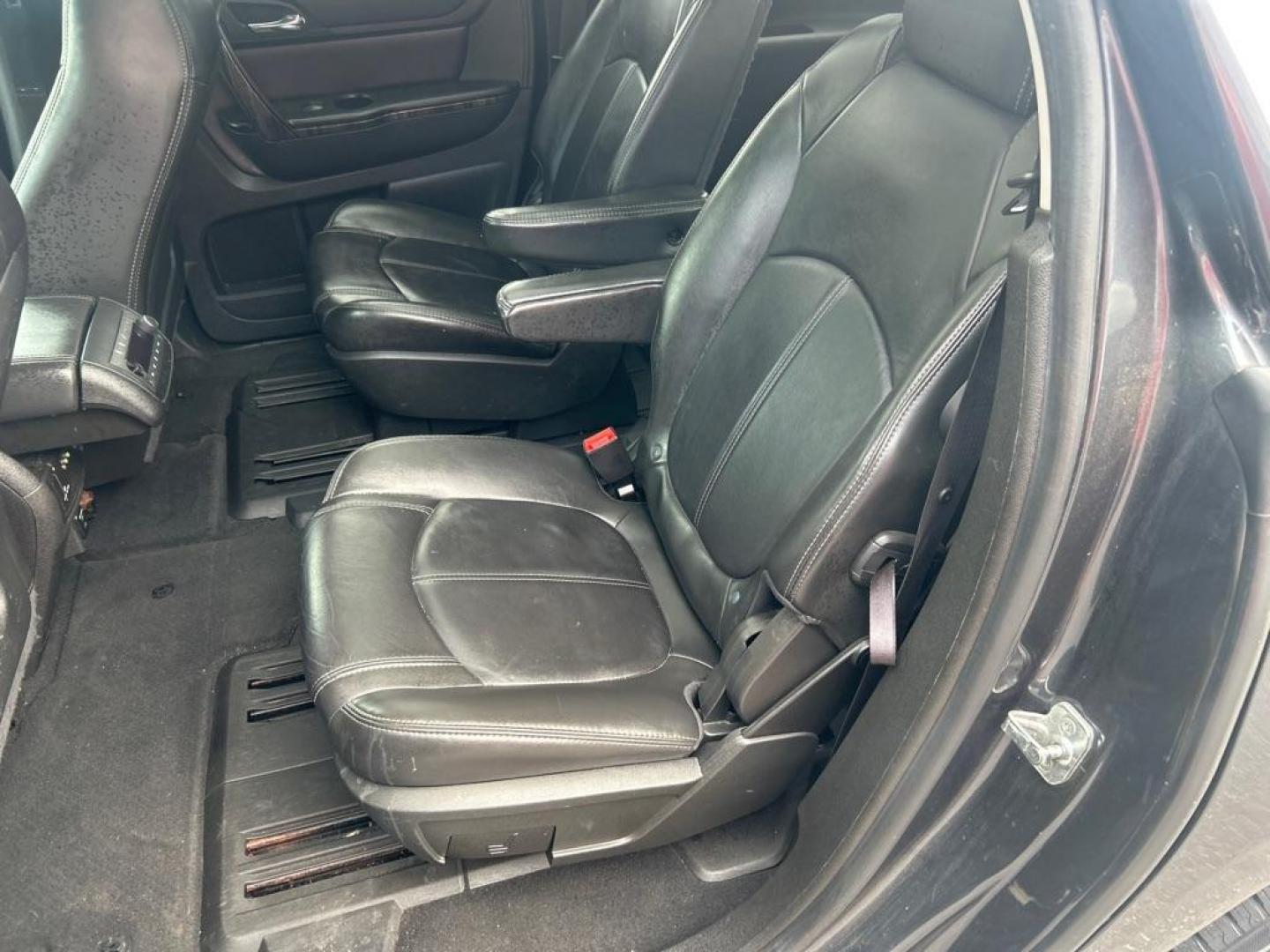 2014 GRAY GMC ACADIA SLT-2 (1GKKVSKD9EJ) with an 3.6L engine, Automatic transmission, located at 2514 Williamson Rd NE, Roanoke, VA, 24012, (540) 265-7770, 37.294636, -79.936249 - NO CREDIT CHECK FINANCING WITH ONLY $2700 DOWN PAYMENT!!!! Check out our website www.needausedvehicle.com for our No Credit Check/ In House Financing options!! No Credit Check Available!!! In House Financing Available!!! All Clean Title Vehicles (no Salvaged or flooded vehicles ever on our lot)! - Photo#5