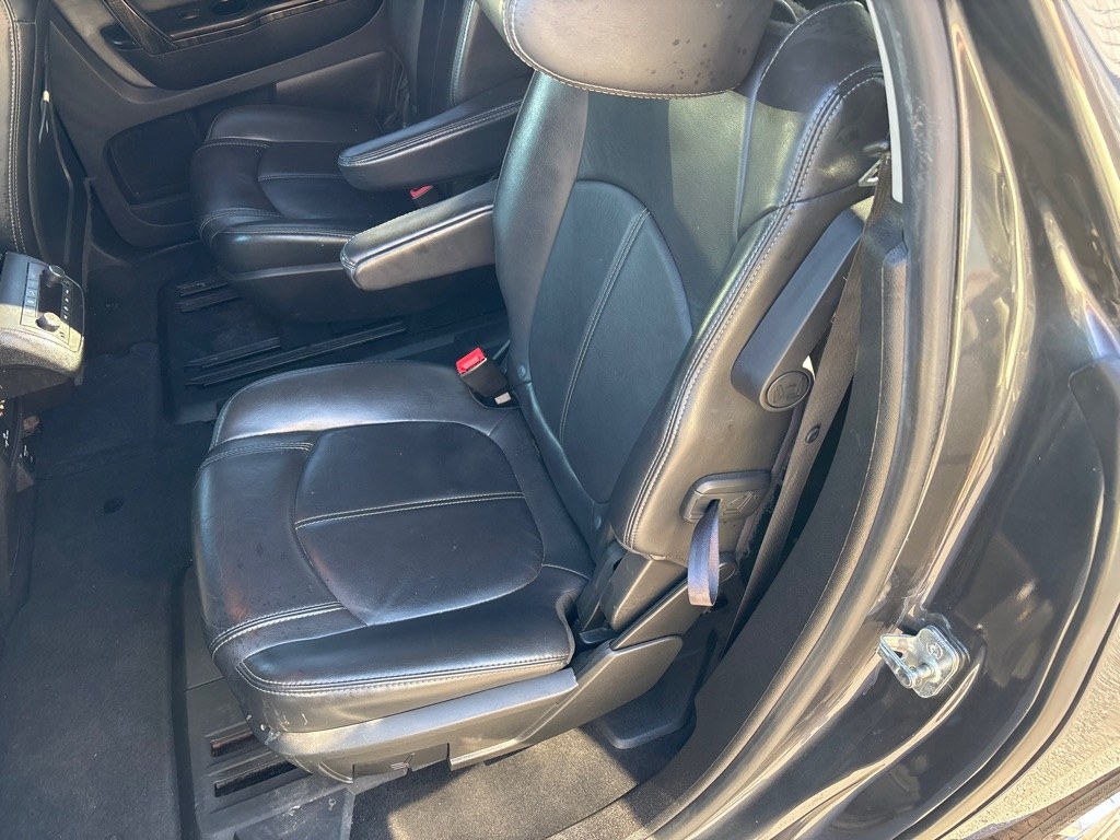 2014 GRAY GMC ACADIA SLT-2 (1GKKVSKD9EJ) with an 3.6L engine, Automatic transmission, located at 2514 Williamson Rd NE, Roanoke, VA, 24012, (540) 265-7770, 37.294636, -79.936249 - NO CREDIT CHECK FINANCING WITH ONLY $1900 DOWN PAYMENT!!!! Check out our website www.needausedvehicle.com for our No Credit Check/ In House Financing options!! No Credit Check Available!!! In House Financing Available!!! All Clean Title Vehicles (no Salvaged or flooded vehicles ever on our lot)!- Photo#4