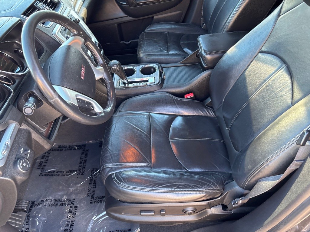 2014 GRAY GMC ACADIA SLT-2 (1GKKVSKD9EJ) with an 3.6L engine, Automatic transmission, located at 2514 Williamson Rd NE, Roanoke, VA, 24012, (540) 265-7770, 37.294636, -79.936249 - NO CREDIT CHECK FINANCING WITH ONLY $1900 DOWN PAYMENT!!!! Check out our website www.needausedvehicle.com for our No Credit Check/ In House Financing options!! No Credit Check Available!!! In House Financing Available!!! All Clean Title Vehicles (no Salvaged or flooded vehicles ever on our lot)!- Photo#7