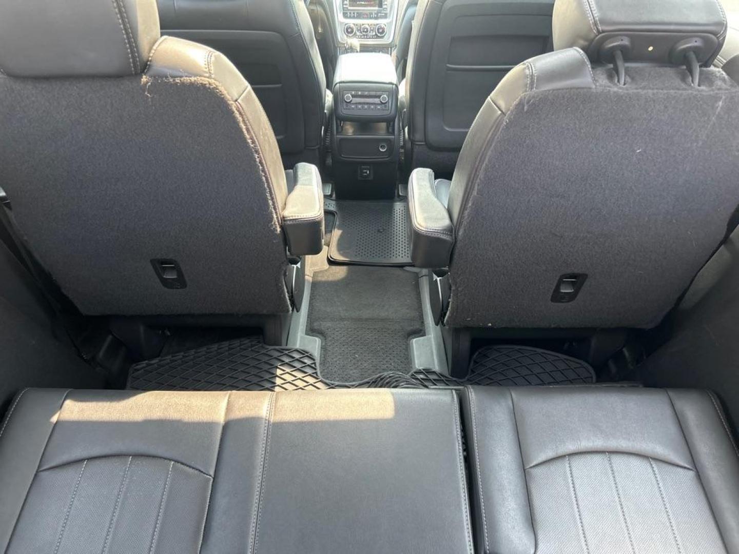 2017 BLACK GMC ACADIA LIMITED SLT-2 (1GKKVSKD6HJ) with an 3.6L engine, Automatic transmission, located at 2514 Williamson Rd NE, Roanoke, VA, 24012, (540) 265-7770, 37.294636, -79.936249 - NO CREDIT CHECK FINANCING WITH ONLY $4000 DOWN PAYMENT!!!! Check out our website www.needausedvehicle.com for our No Credit Check/ In House Financing options!! No Credit Check Available!!! In House Financing Available!!! All Clean Title Vehicles (no Salvaged or flooded vehicles ever on our lot)! - Photo#3