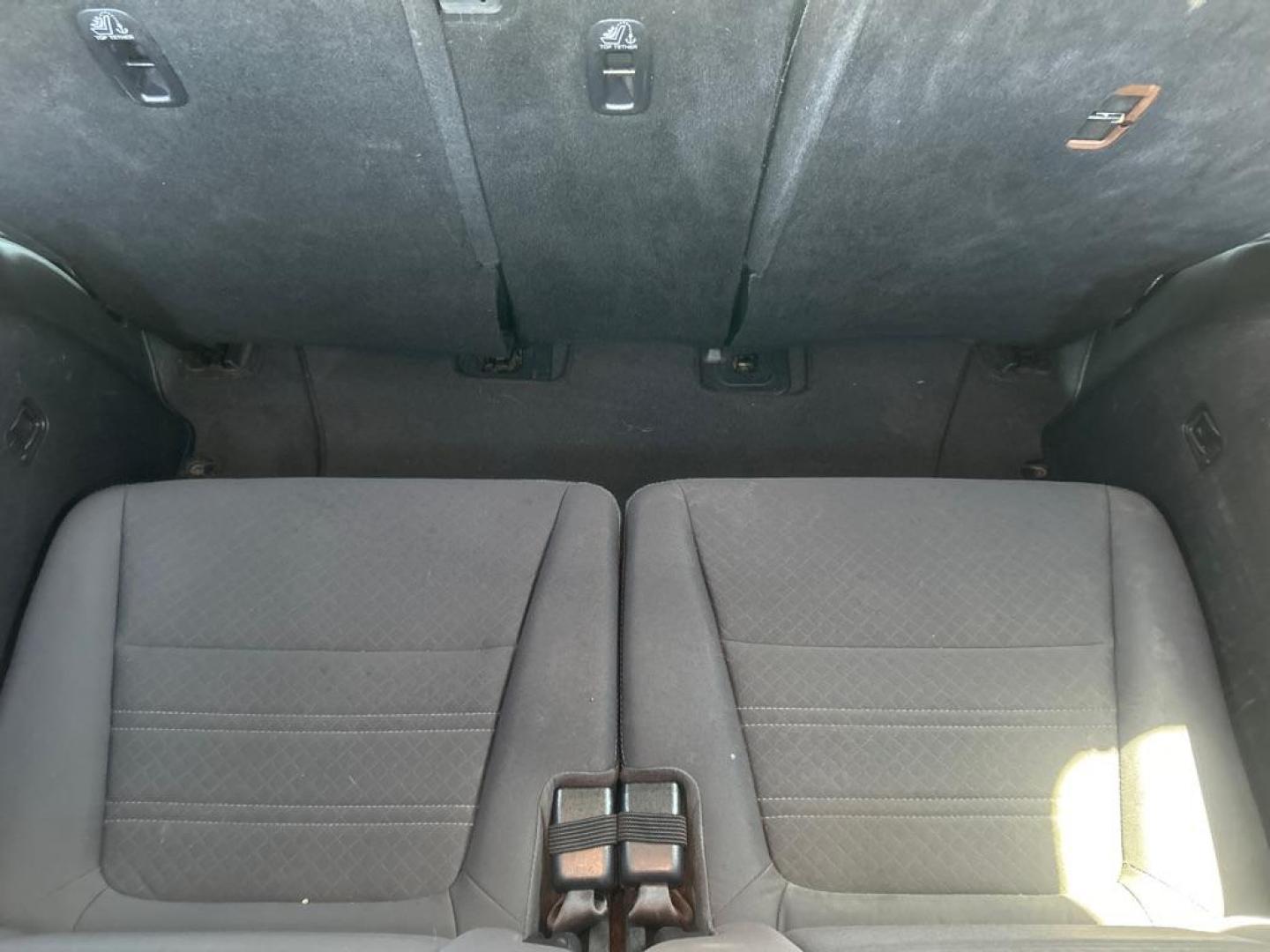 2016 BLACK KIA SORENTO LX (5XYPGDA3XGG) with an 2.4L engine, Automatic transmission, located at 2514 Williamson Rd NE, Roanoke, VA, 24012, (540) 265-7770, 37.294636, -79.936249 - NO CREDIT CHECK FINANCING WITH ONLY $1800 DOWN PAYMENT!!!! Check out our website www.needausedvehicle.com for our No Credit Check/ In House Financing options!! No Credit Check Available!!! In House Financing Available!!! All Clean Title Vehicles (no Salvaged or flooded vehicles ever on our lot)! - Photo#4