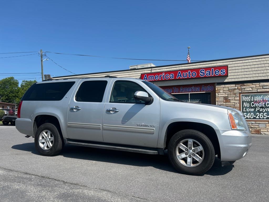 photo of 2013 GMC YUKON XL 1500 SLT
