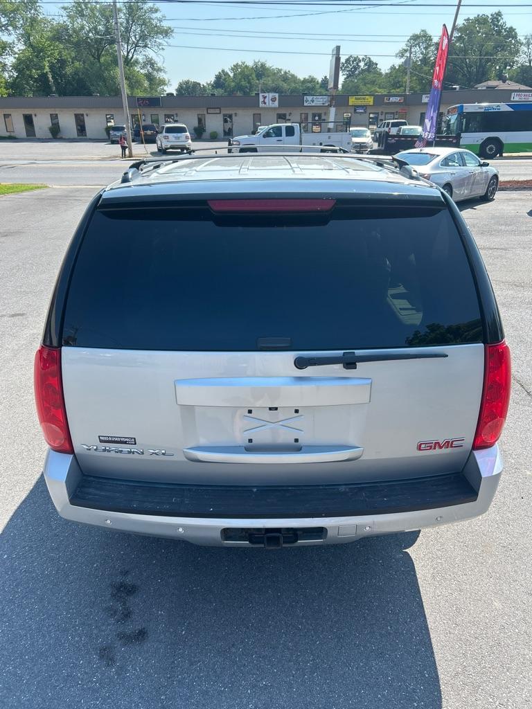2013 SILVER GMC YUKON XL 1500 SLT (1GKS2KE74DR) with an 5.3L engine, Automatic transmission, located at 2514 Williamson Rd NE, Roanoke, VA, 24012, (540) 265-7770, 37.294636, -79.936249 - NO CREDIT CHECK FINANCING WITH ONLY $3300 DOWN PAYMENT!!!! Check out our website www.needausedvehicle.com for our No Credit Check/ In House Financing options!! No Credit Check Available!!! In House Financing Available!!! All Clean Title Vehicles (no Salvaged or flooded vehicles ever on our lot)! - Photo#3