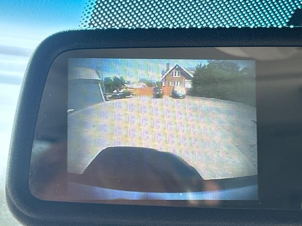 2013 SILVER GMC YUKON XL 1500 SLT (1GKS2KE74DR) with an 5.3L engine, Automatic transmission, located at 2514 Williamson Rd NE, Roanoke, VA, 24012, (540) 265-7770, 37.294636, -79.936249 - NO CREDIT CHECK FINANCING WITH ONLY $3300 DOWN PAYMENT!!!! Check out our website www.needausedvehicle.com for our No Credit Check/ In House Financing options!! No Credit Check Available!!! In House Financing Available!!! All Clean Title Vehicles (no Salvaged or flooded vehicles ever on our lot)! - Photo#13