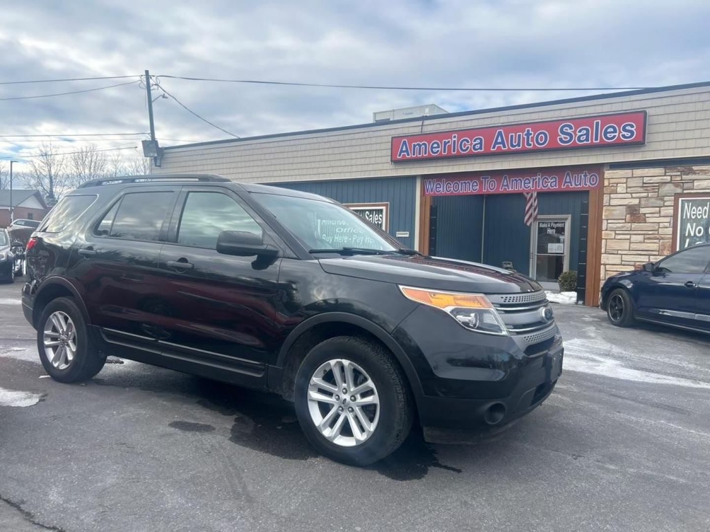 2015 BLACK FORD EXPLORER (1FM5K7B89FG) with an 3.5L engine, Automatic transmission, located at 2514 Williamson Rd NE, Roanoke, VA, 24012, (540) 265-7770, 37.294636, -79.936249 - NO CREDIT CHECK FINANCING WITH ONLY $1700 DOWN PAYMENT!!!! Check out our website www.needausedvehicle.com for our No Credit Check/ In House Financing options!! No Credit Check Available!!! In House Financing Available!!! All Clean Title Vehicles (no Salvaged or flooded vehicles ever on our lot)! - Photo#0