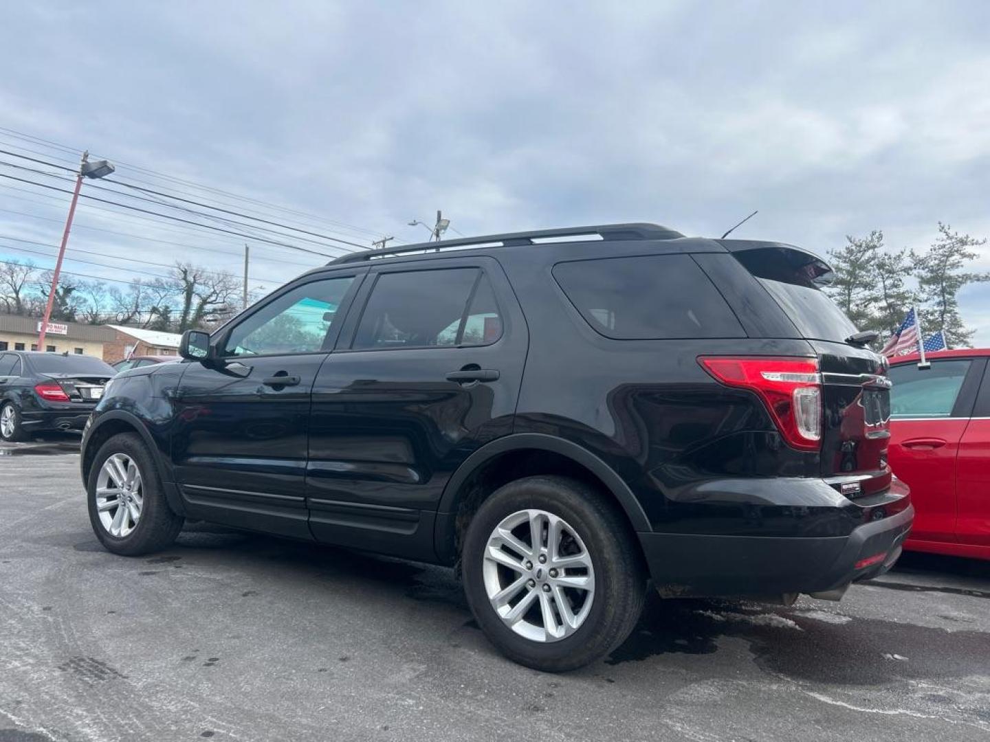 2015 BLACK FORD EXPLORER (1FM5K7B89FG) with an 3.5L engine, Automatic transmission, located at 2514 Williamson Rd NE, Roanoke, VA, 24012, (540) 265-7770, 37.294636, -79.936249 - NO CREDIT CHECK FINANCING WITH ONLY $1700 DOWN PAYMENT!!!! Check out our website www.needausedvehicle.com for our No Credit Check/ In House Financing options!! No Credit Check Available!!! In House Financing Available!!! All Clean Title Vehicles (no Salvaged or flooded vehicles ever on our lot)! - Photo#1