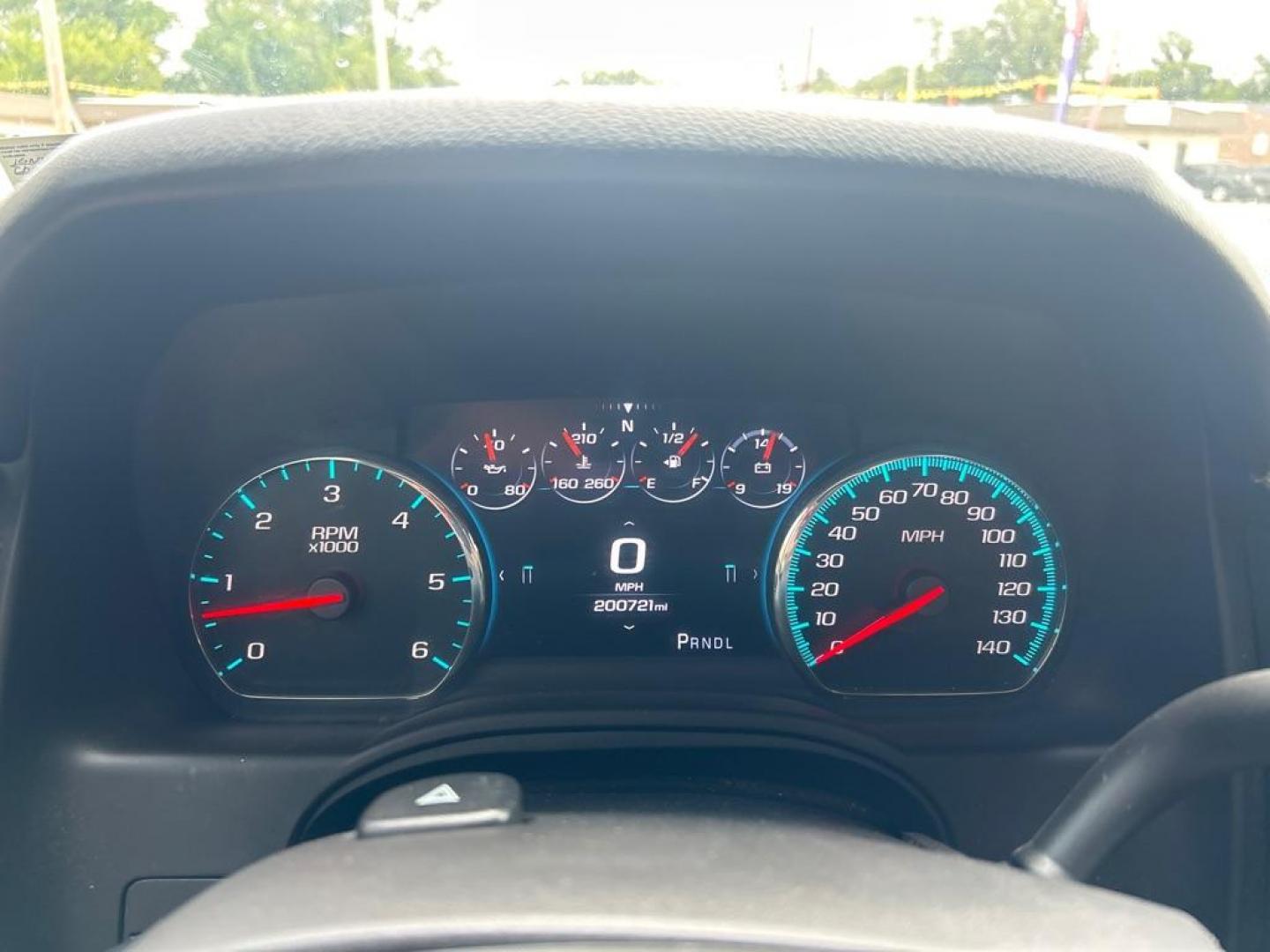 2017 BLACK CHEVROLET SUBURBAN 1500 LT Z71 Package (1GNSKHKC8HR) with an 5.3L engine, Automatic transmission, located at 2514 Williamson Rd NE, Roanoke, VA, 24012, (540) 265-7770, 37.294636, -79.936249 - NO CREDIT CHECK FINANCING WITH ONLY $4500 DOWN PAYMENT!!!! Check out our website www.needausedvehicle.com for our No Credit Check/ In House Financing options!! No Credit Check Available!!! In House Financing Available!!! All Clean Title Vehicles (no Salvaged or flooded vehicles ever on our lot)! - Photo#8