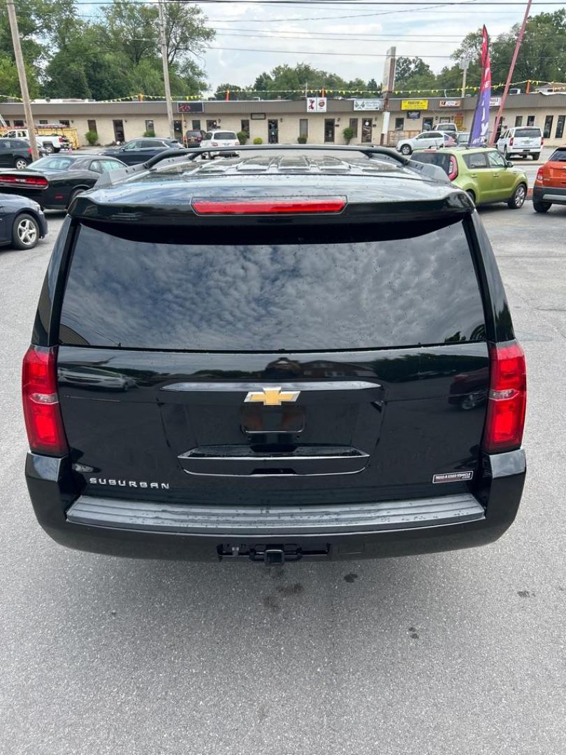 2017 BLACK CHEVROLET SUBURBAN 1500 LT Z71 Package (1GNSKHKC8HR) with an 5.3L engine, Automatic transmission, located at 2514 Williamson Rd NE, Roanoke, VA, 24012, (540) 265-7770, 37.294636, -79.936249 - NO CREDIT CHECK FINANCING WITH ONLY $4500 DOWN PAYMENT!!!! Check out our website www.needausedvehicle.com for our No Credit Check/ In House Financing options!! No Credit Check Available!!! In House Financing Available!!! All Clean Title Vehicles (no Salvaged or flooded vehicles ever on our lot)! - Photo#11