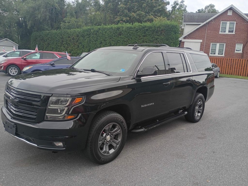 photo of 2017 CHEVROLET SUBURBAN 1500 LT