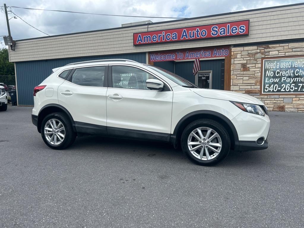 photo of 2017 NISSAN ROGUE SPORT S