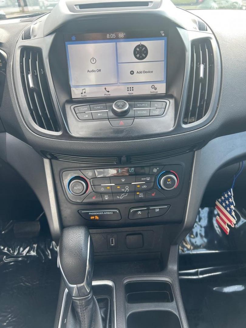 2018 BLACK FORD ESCAPE SE (1FMCU0GD1JU) with an 1.5L engine, Automatic transmission, located at 2514 Williamson Rd NE, Roanoke, VA, 24012, (540) 265-7770, 37.294636, -79.936249 - NO CREDIT CHECK FINANCING WITH ONLY $2800 DOWN PAYMENT!!!! Check out our website www.needausedvehicle.com for our No Credit Check/ In House Financing options!! No Credit Check Available!!! In House Financing Available!!! All Clean Title Vehicles (no Salvaged or flooded vehicles ever on our lot)! - Photo#9