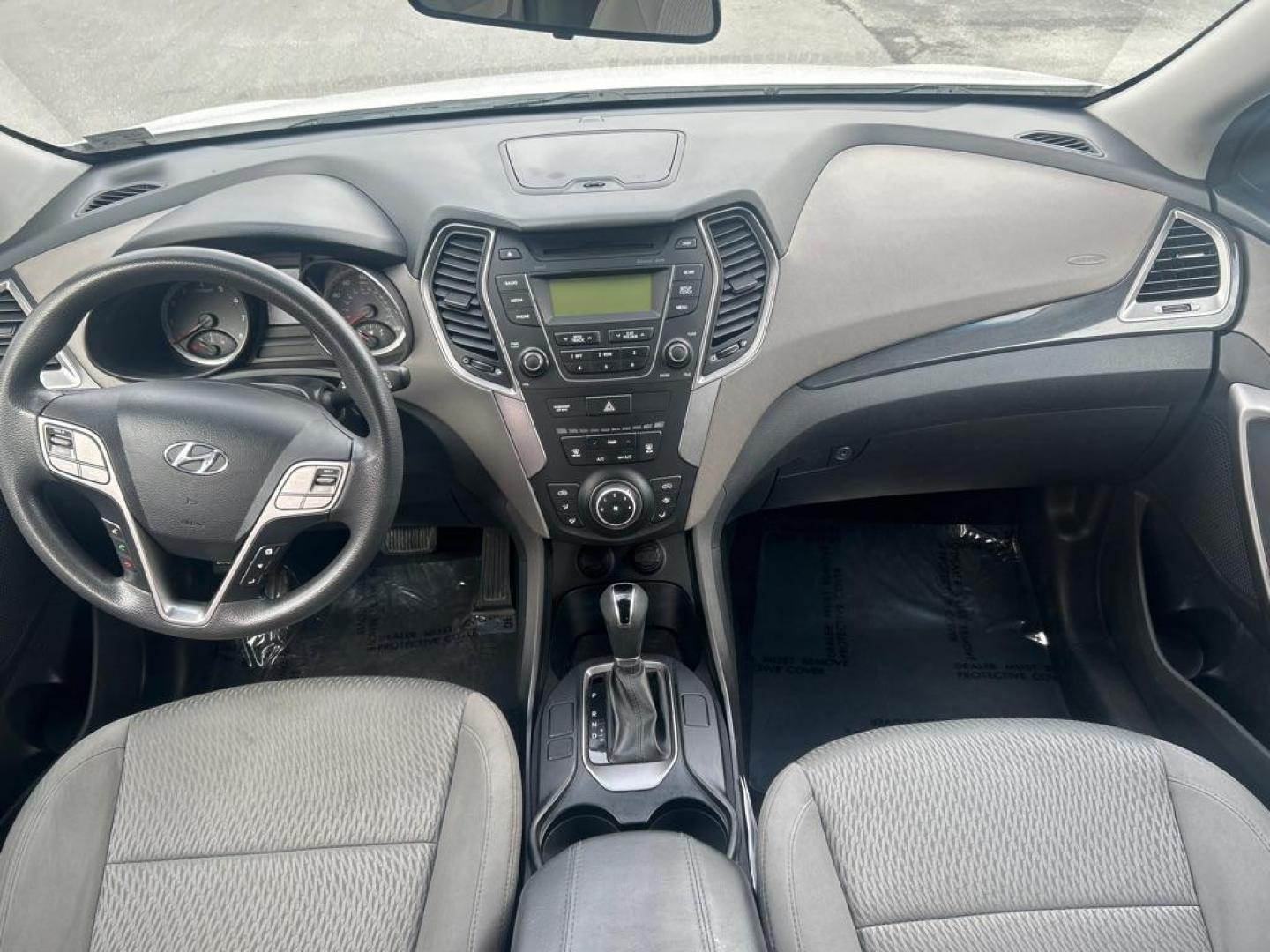 2015 WHITE HYUNDAI SANTA FE SPORT SPORT (5XYZTDLB6FG) with an 2.4L engine, Automatic transmission, located at 2514 Williamson Rd NE, Roanoke, VA, 24012, (540) 265-7770, 37.294636, -79.936249 - Photo#5