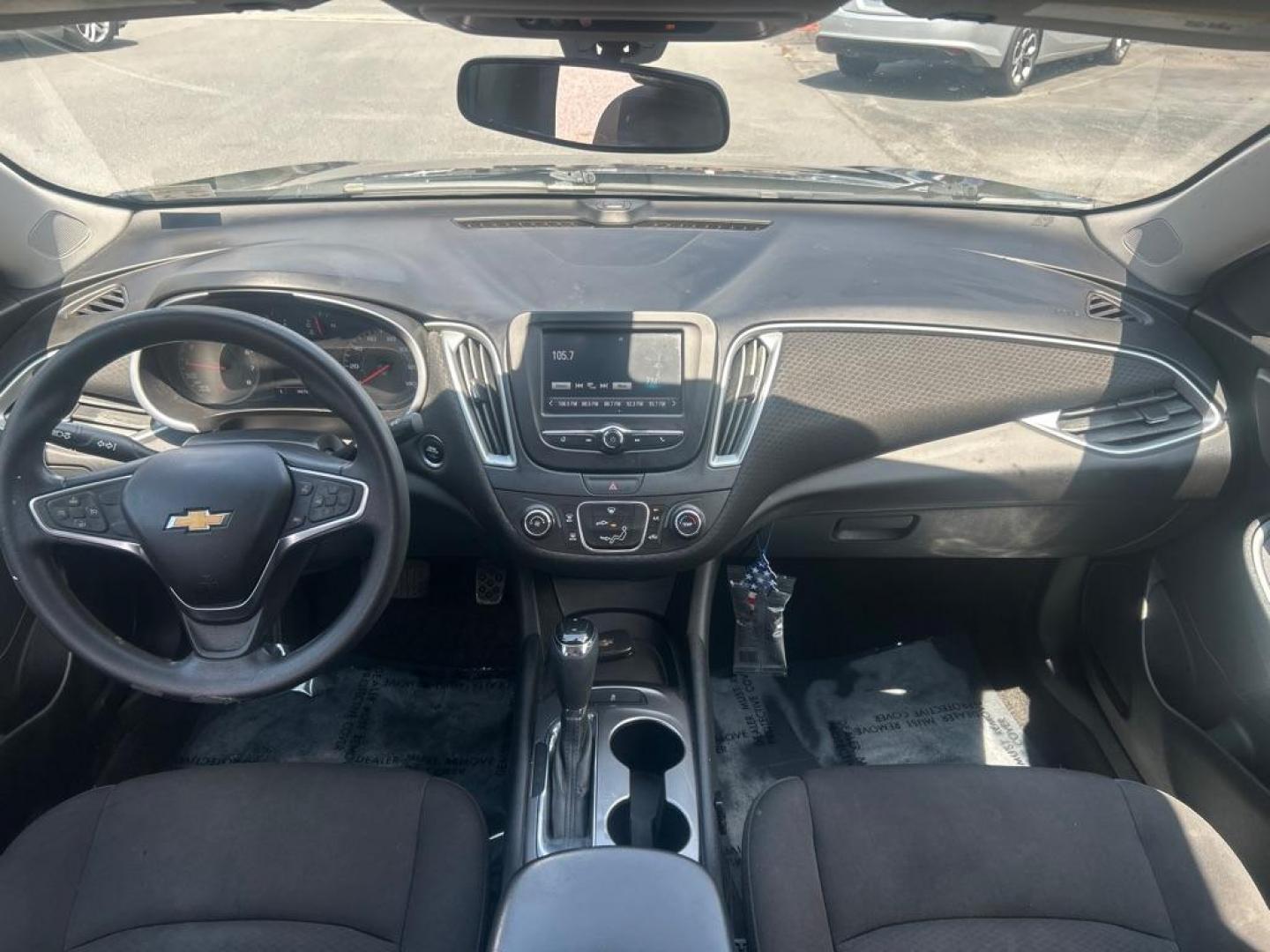 2018 BLUE CHEVROLET MALIBU LS (1G1ZC5ST0JF) with an 1.5L engine, Automatic transmission, located at 2514 Williamson Rd NE, Roanoke, VA, 24012, (540) 265-7770, 37.294636, -79.936249 - Photo#3