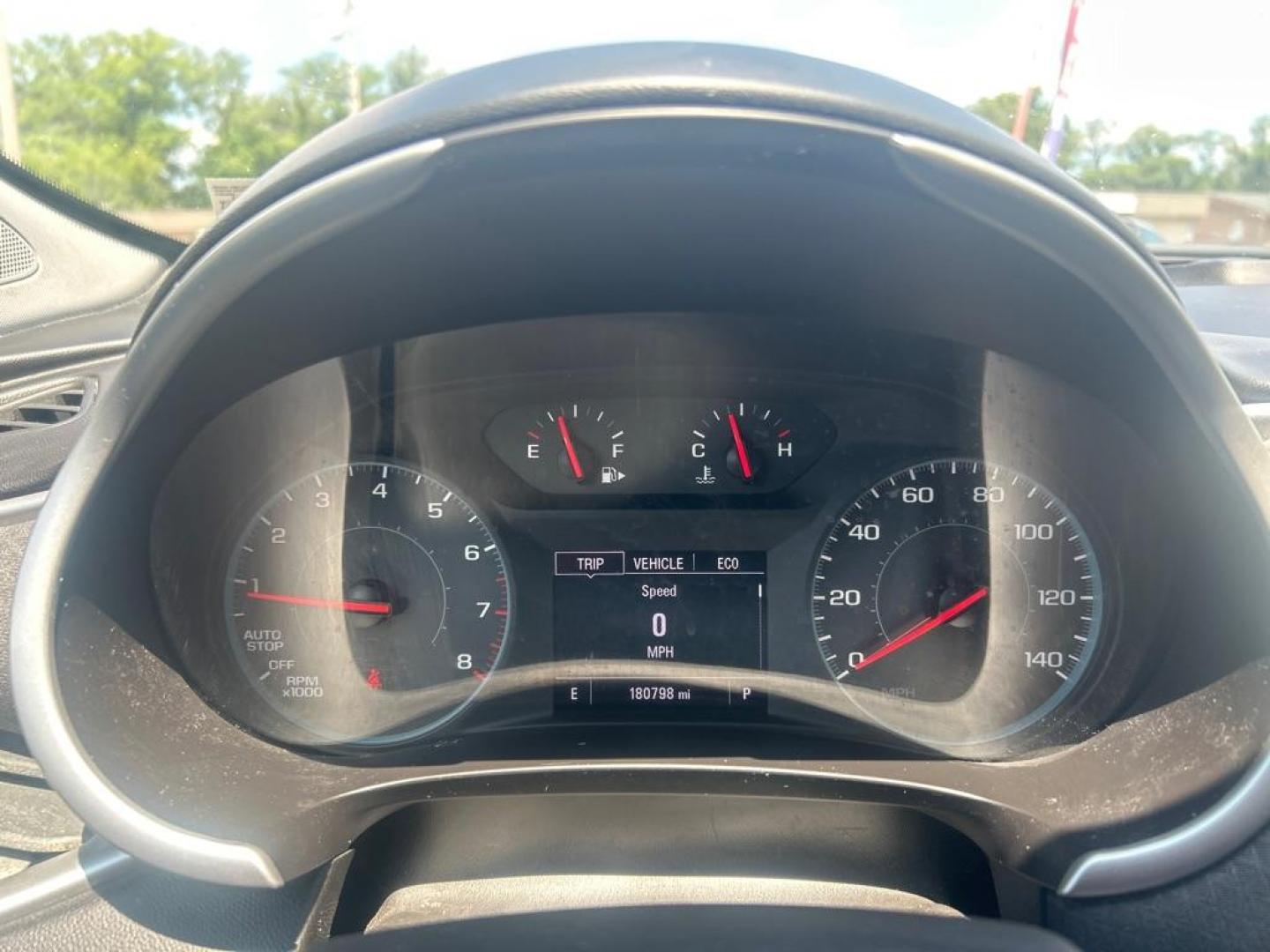 2018 BLUE CHEVROLET MALIBU LS (1G1ZC5ST0JF) with an 1.5L engine, Automatic transmission, located at 2514 Williamson Rd NE, Roanoke, VA, 24012, (540) 265-7770, 37.294636, -79.936249 - Photo#7