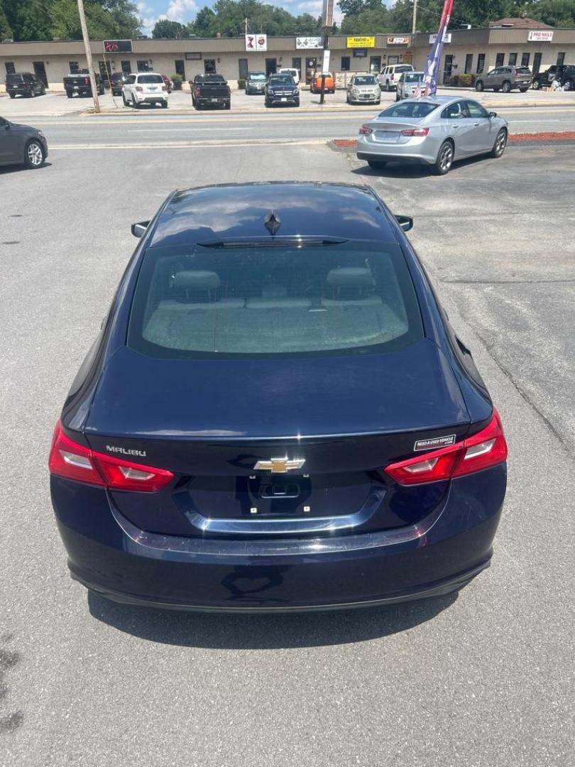 2018 BLUE CHEVROLET MALIBU LS (1G1ZC5ST0JF) with an 1.5L engine, Automatic transmission, located at 2514 Williamson Rd NE, Roanoke, VA, 24012, (540) 265-7770, 37.294636, -79.936249 - Photo#11