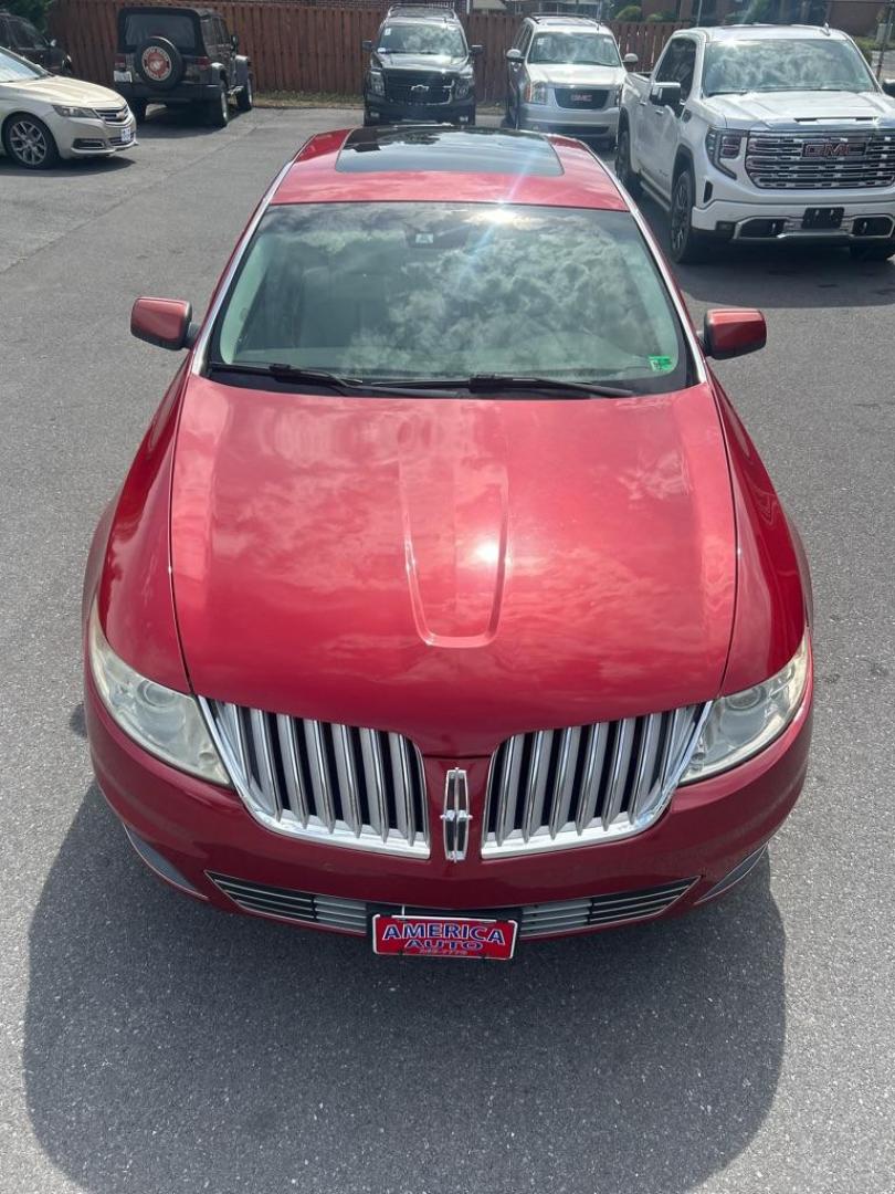 2009 BURGUN LINCOLN MKS (1LNHM93R39G) with an 3.7L engine, Automatic transmission, located at 2514 Williamson Rd NE, Roanoke, VA, 24012, (540) 265-7770, 37.294636, -79.936249 - Photo#1