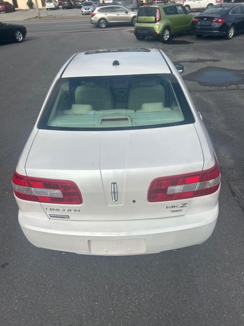 2009 WHITE LINCOLN MKZ (3LNHM28T49R) with an 3.5L engine, Automatic transmission, located at 2514 Williamson Rd NE, Roanoke, VA, 24012, (540) 265-7770, 37.294636, -79.936249 - NO CREDIT CHECK FINANCING WITH ONLY $1700 DOWN PAYMENT!!!! Check out our website www.needausedvehicle.com for our No Credit Check/ In House Financing options!! No Credit Check Available!!! In House Financing Available!!! All Clean Title Vehicles (no Salvaged or flooded vehicles ever on our lot)! - Photo#3