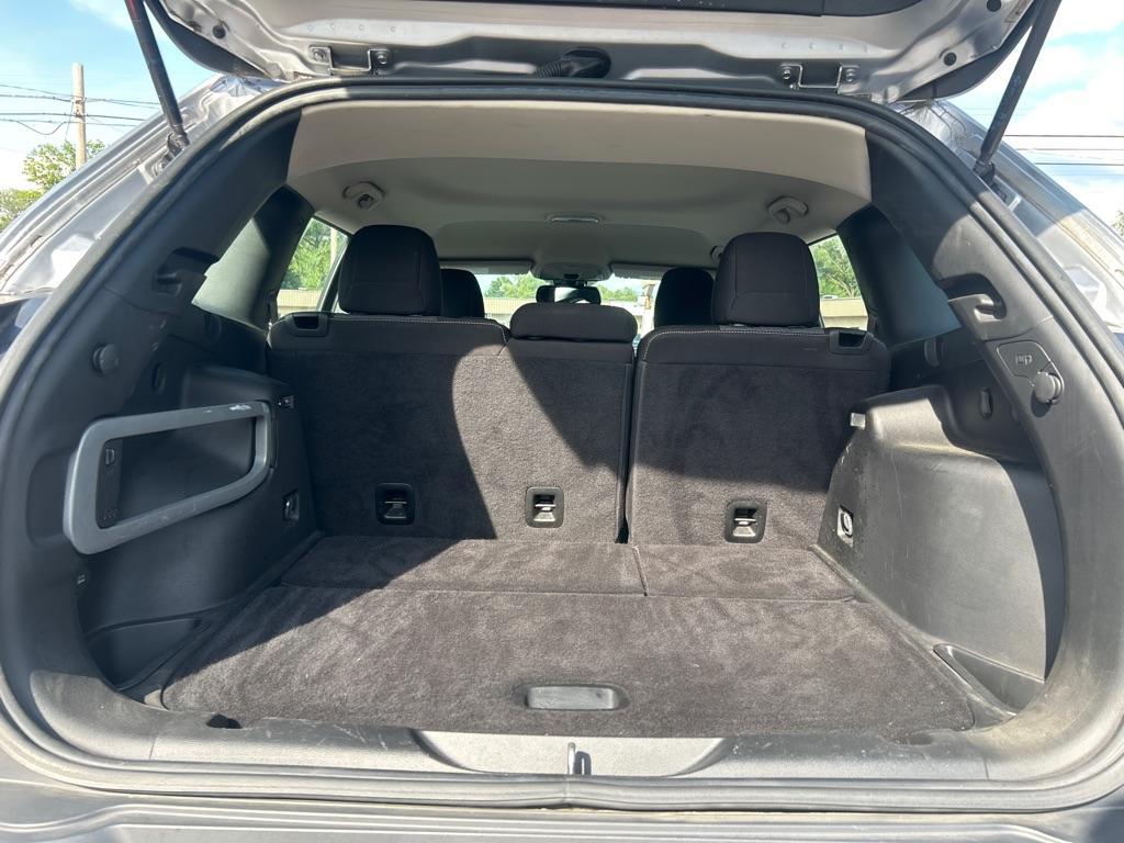 2014 SILVER JEEP CHEROKEE SPORT (1C4PJLAB5EW) with an 2.4L engine, Automatic transmission, located at 2514 Williamson Rd NE, Roanoke, VA, 24012, (540) 265-7770, 37.294636, -79.936249 - NO CREDIT CHECK FINANCING WITH ONLY $3300 DOWN PAYMENT!!!! Check out our website www.needausedvehicle.com for our No Credit Check/ In House Financing options!! No Credit Check Available!!! In House Financing Available!!! All Clean Title Vehicles (no Salvaged or flooded vehicles ever on our lot)! - Photo#4