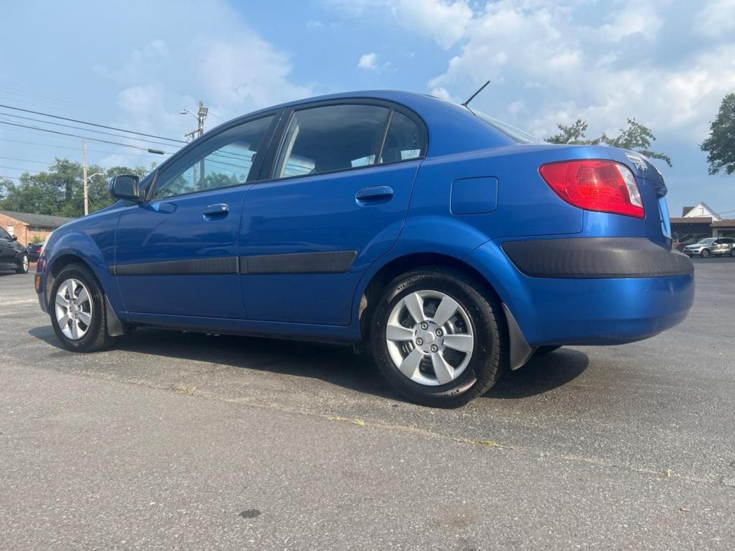 2006 BLUE KIA RIO (KNADE123366) with an 1.6L engine, Automatic transmission, located at 2514 Williamson Rd NE, Roanoke, VA, 24012, (540) 265-7770, 37.294636, -79.936249 - NO CREDIT CHECK FINANCING WITH ONLY $1500 DOWN PAYMENT!!!! Check out our website www.needausedvehicle.com for our No Credit Check/ In House Financing options!! No Credit Check Available!!! In House Financing Available!!! All Clean Title Vehicles (no Salvaged or flooded vehicles ever on our lot)! - Photo#1