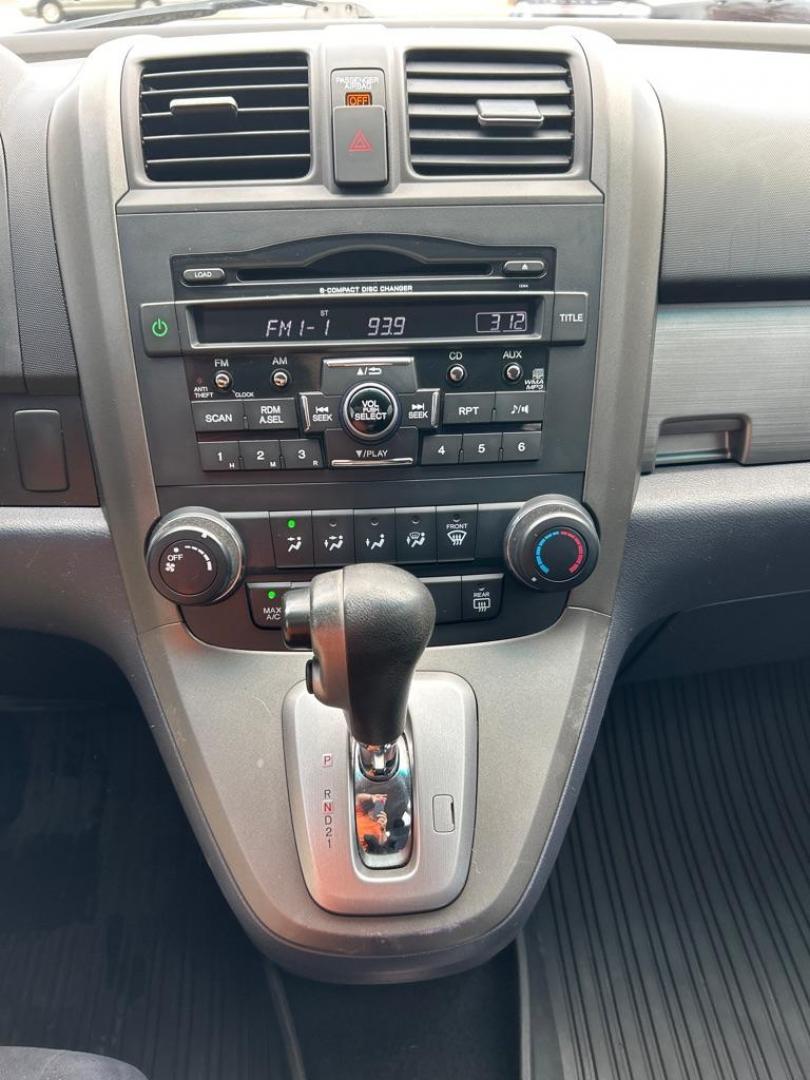 2011 GRAY HONDA CR-V SE (5J6RE4H44BL) with an 2.4L engine, Automatic transmission, located at 2514 Williamson Rd NE, Roanoke, VA, 24012, (540) 265-7770, 37.294636, -79.936249 - NO CREDIT CHECK FINANCING WITH ONLY $3000 DOWN PAYMENT!!!! Check out our website www.needausedvehicle.com for our No Credit Check/ In House Financing options!! No Credit Check Available!!! In House Financing Available!!! All Clean Title Vehicles (no Salvaged or flooded vehicles ever on our lot)! - Photo#9