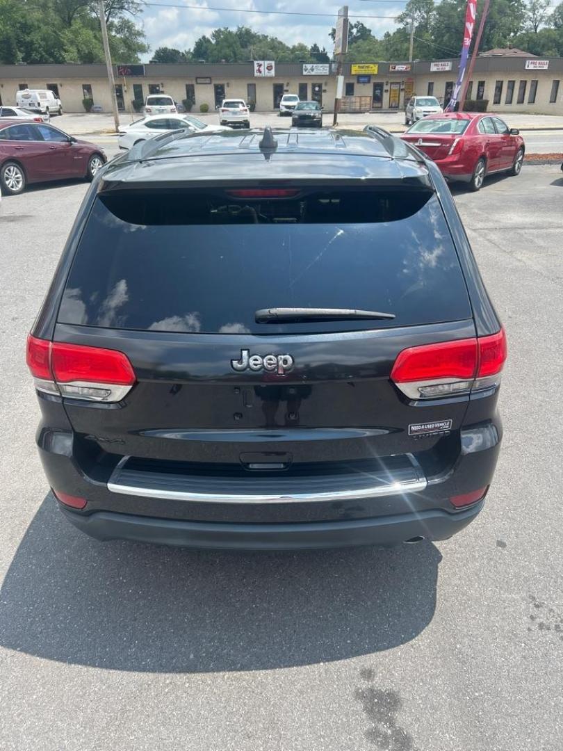 2015 BLACK JEEP GRAND CHEROKEE LIMITED (1C4RJFBG1FC) with an 3.6L engine, Automatic transmission, located at 2514 Williamson Rd NE, Roanoke, VA, 24012, (540) 265-7770, 37.294636, -79.936249 - NO CREDIT CHECK FINANCING WITH ONLY $3800 DOWN PAYMENT!!!! Check out our website www.needausedvehicle.com for our No Credit Check/ In House Financing options!! No Credit Check Available!!! In House Financing Available!!! All Clean Title Vehicles (no Salvaged or flooded vehicles ever on our lot)! - Photo#11