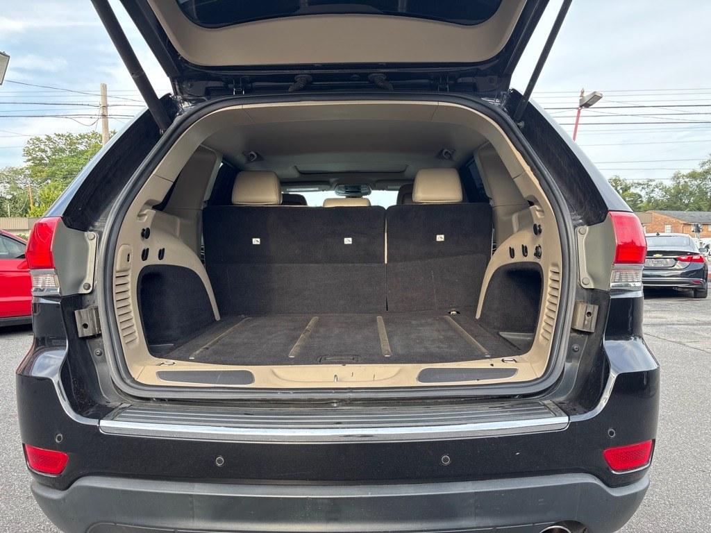 2015 BLACK JEEP GRAND CHEROKEE LIMITED (1C4RJFBG1FC) with an 3.6L engine, Automatic transmission, located at 2514 Williamson Rd NE, Roanoke, VA, 24012, (540) 265-7770, 37.294636, -79.936249 - NO CREDIT CHECK FINANCING WITH ONLY $3200 DOWN PAYMENT!!!! Check out our website www.needausedvehicle.com for our No Credit Check/ In House Financing options!! No Credit Check Available!!! In House Financing Available!!! All Clean Title Vehicles (no Salvaged or flooded vehicles ever on our lot)!- Photo#4