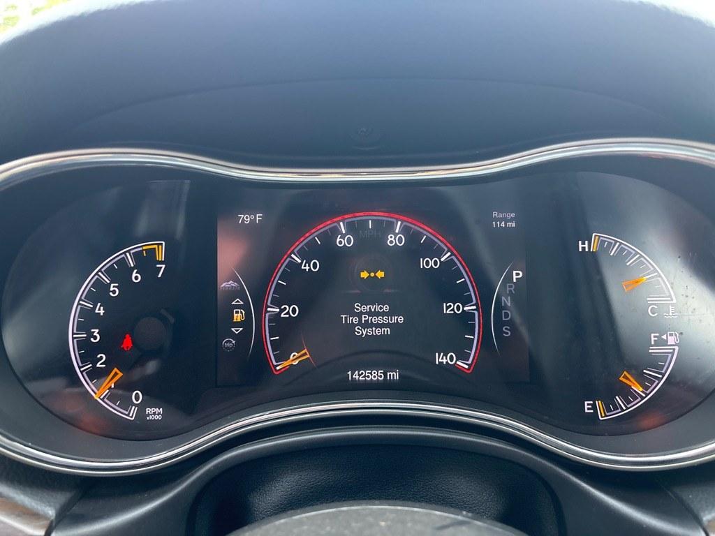 2015 BLACK JEEP GRAND CHEROKEE LIMITED (1C4RJFBG1FC) with an 3.6L engine, Automatic transmission, located at 2514 Williamson Rd NE, Roanoke, VA, 24012, (540) 265-7770, 37.294636, -79.936249 - NO CREDIT CHECK FINANCING WITH ONLY $3200 DOWN PAYMENT!!!! Check out our website www.needausedvehicle.com for our No Credit Check/ In House Financing options!! No Credit Check Available!!! In House Financing Available!!! All Clean Title Vehicles (no Salvaged or flooded vehicles ever on our lot)!- Photo#10