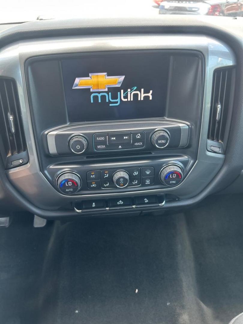 2014 WHITE CHEVROLET SILVERADO 1500 LT (1GCVKREC4EZ) with an 5.3L engine, Automatic transmission, located at 2514 Williamson Rd NE, Roanoke, VA, 24012, (540) 265-7770, 37.294636, -79.936249 - NO CREDIT CHECK FINANCING WITH ONLY $4300 DOWN PAYMENT!!!! Check out our website www.needausedvehicle.com for our No Credit Check/ In House Financing options!! No Credit Check Available!!! In House Financing Available!!! All Clean Title Vehicles (no Salvaged or flooded vehicles ever on our lot)! - Photo#5