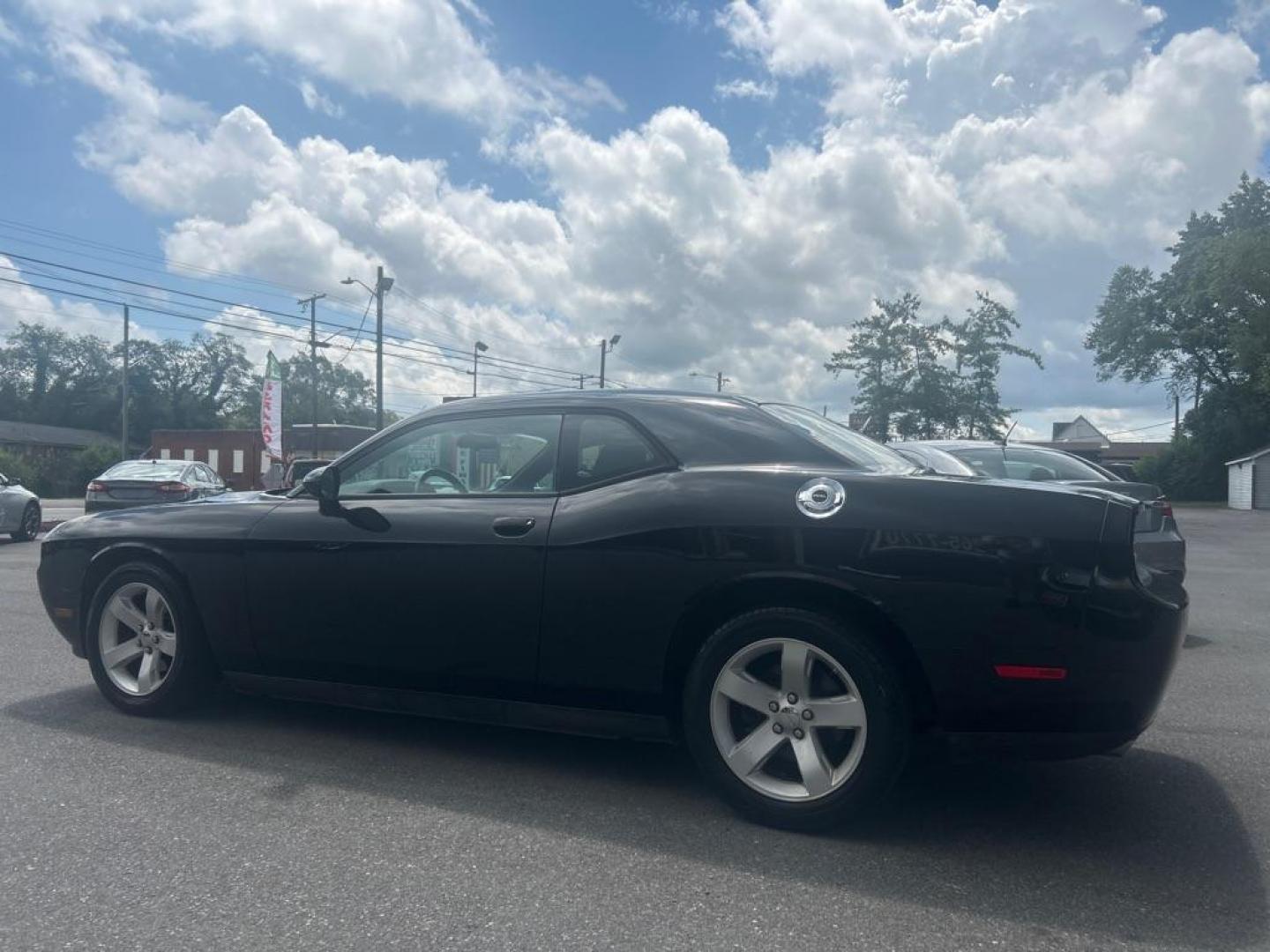 2013 BLACK DODGE CHALLENGER SXT (2C3CDYAG7DH) with an 3.6L engine, Automatic transmission, located at 2514 Williamson Rd NE, Roanoke, VA, 24012, (540) 265-7770, 37.294636, -79.936249 - NO CREDIT CHECK FINANCING WITH ONLY $4000 DOWN PAYMENT!!!! Check out our website www.needausedvehicle.com for our No Credit Check/ In House Financing options!! No Credit Check Available!!! In House Financing Available!!! All Clean Title Vehicles (no Salvaged or flooded vehicles ever on our lot)! - Photo#1
