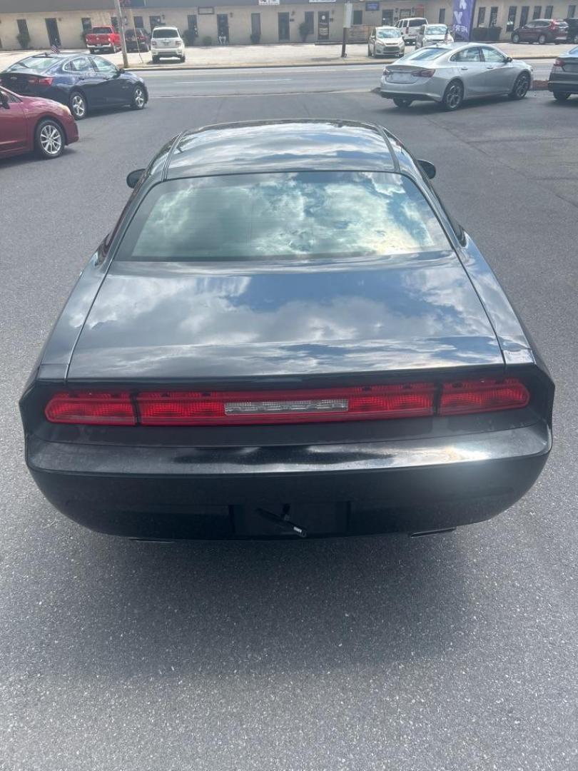 2013 BLACK DODGE CHALLENGER SXT (2C3CDYAG7DH) with an 3.6L engine, Automatic transmission, located at 2514 Williamson Rd NE, Roanoke, VA, 24012, (540) 265-7770, 37.294636, -79.936249 - NO CREDIT CHECK FINANCING WITH ONLY $4000 DOWN PAYMENT!!!! Check out our website www.needausedvehicle.com for our No Credit Check/ In House Financing options!! No Credit Check Available!!! In House Financing Available!!! All Clean Title Vehicles (no Salvaged or flooded vehicles ever on our lot)! - Photo#9