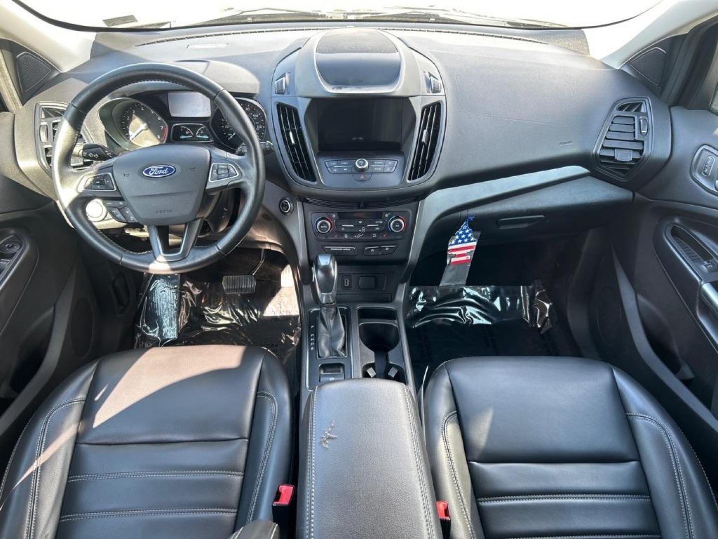 2019 GRAY FORD ESCAPE SEL (1FMCU0HD0KU) with an 1.5L engine, Automatic transmission, located at 2514 Williamson Rd NE, Roanoke, VA, 24012, (540) 265-7770, 37.294636, -79.936249 - NO CREDIT CHECK FINANCING WITH ONLY $3300 DOWN PAYMENT!!!! Check out our website www.needausedvehicle.com for our No Credit Check/ In House Financing options!! No Credit Check Available!!! In House Financing Available!!! All Clean Title Vehicles (no Salvaged or flooded vehicles ever on our lot)! - Photo#7