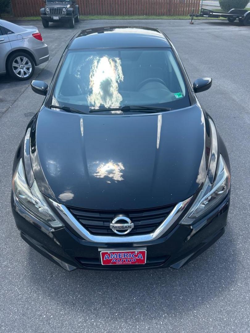 2017 BLACK NISSAN ALTIMA 2.5 (1N4AL3AP9HN) with an 2.5L engine, Continuously Variable transmission, located at 2514 Williamson Rd NE, Roanoke, VA, 24012, (540) 265-7770, 37.294636, -79.936249 - NO CREDIT CHECK FINANCING WITH ONLY $3500 DOWN PAYMENT!!!! Check out our website www.needausedvehicle.com for our No Credit Check/ In House Financing options!! No Credit Check Available!!! In House Financing Available!!! All Clean Title Vehicles (no Salvaged or flooded vehicles ever on our lot)! - Photo#1
