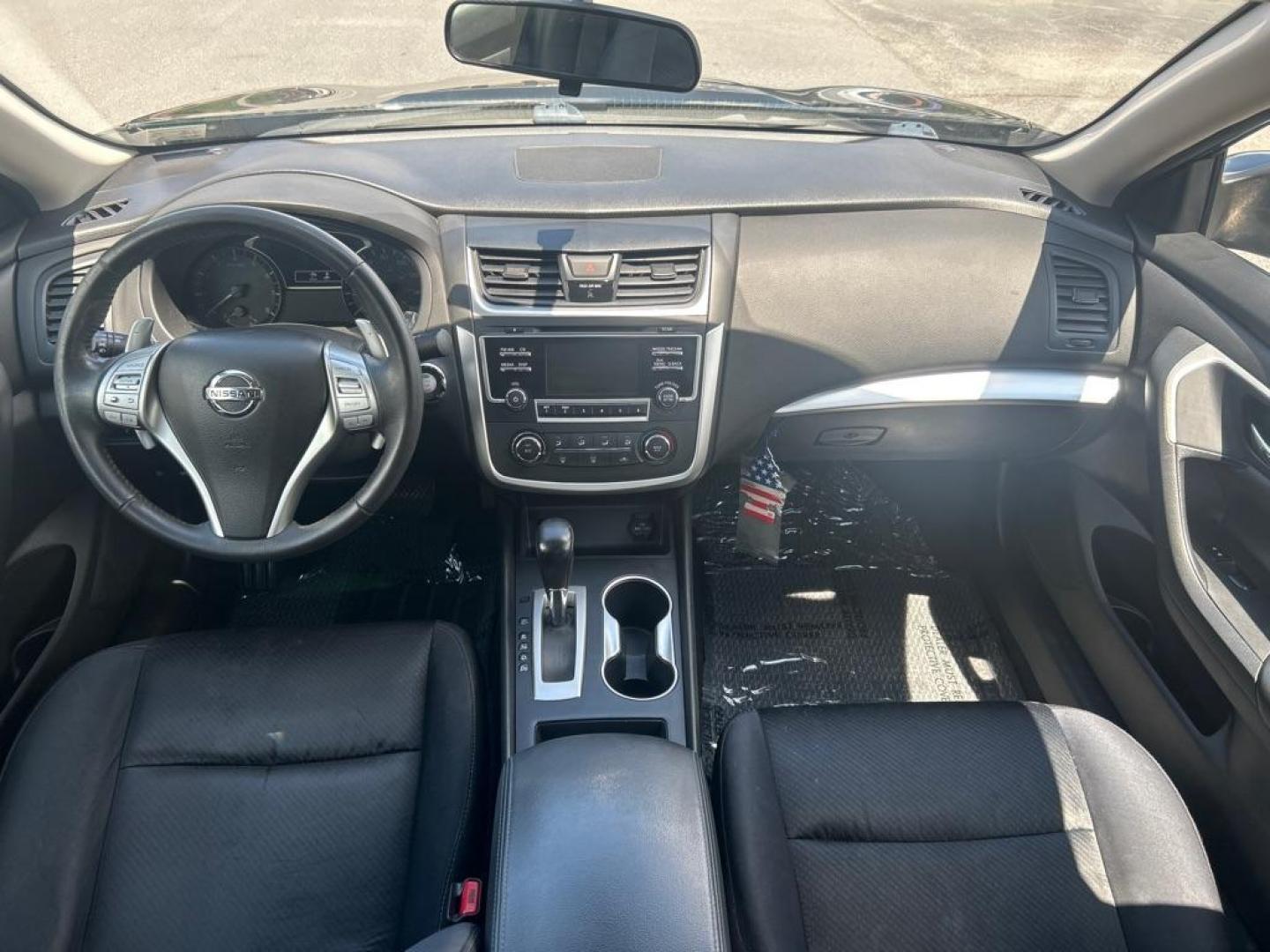 2017 BLACK NISSAN ALTIMA 2.5 (1N4AL3AP9HN) with an 2.5L engine, Continuously Variable transmission, located at 2514 Williamson Rd NE, Roanoke, VA, 24012, (540) 265-7770, 37.294636, -79.936249 - NO CREDIT CHECK FINANCING WITH ONLY $3500 DOWN PAYMENT!!!! Check out our website www.needausedvehicle.com for our No Credit Check/ In House Financing options!! No Credit Check Available!!! In House Financing Available!!! All Clean Title Vehicles (no Salvaged or flooded vehicles ever on our lot)! - Photo#5
