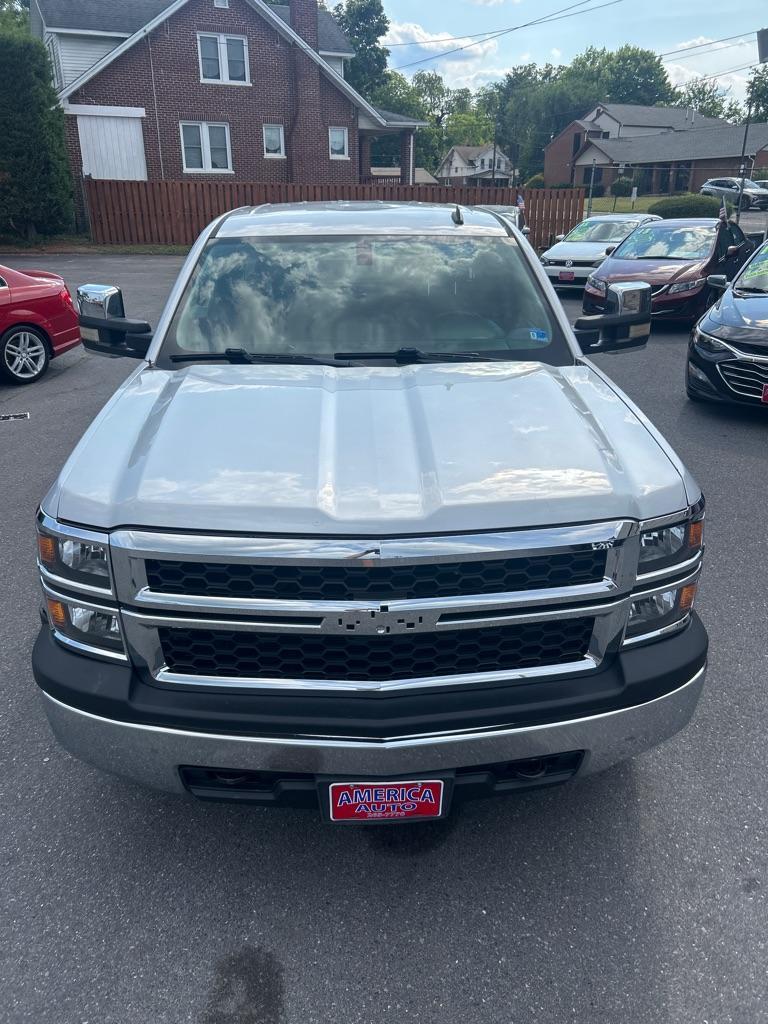 2014 SILVER CHEVROLET SILVERADO 1500 LT (1GCVKREH2EZ) with an 4.3L engine, Automatic transmission, located at 2514 Williamson Rd NE, Roanoke, VA, 24012, (540) 265-7770, 37.294636, -79.936249 - Photo#1