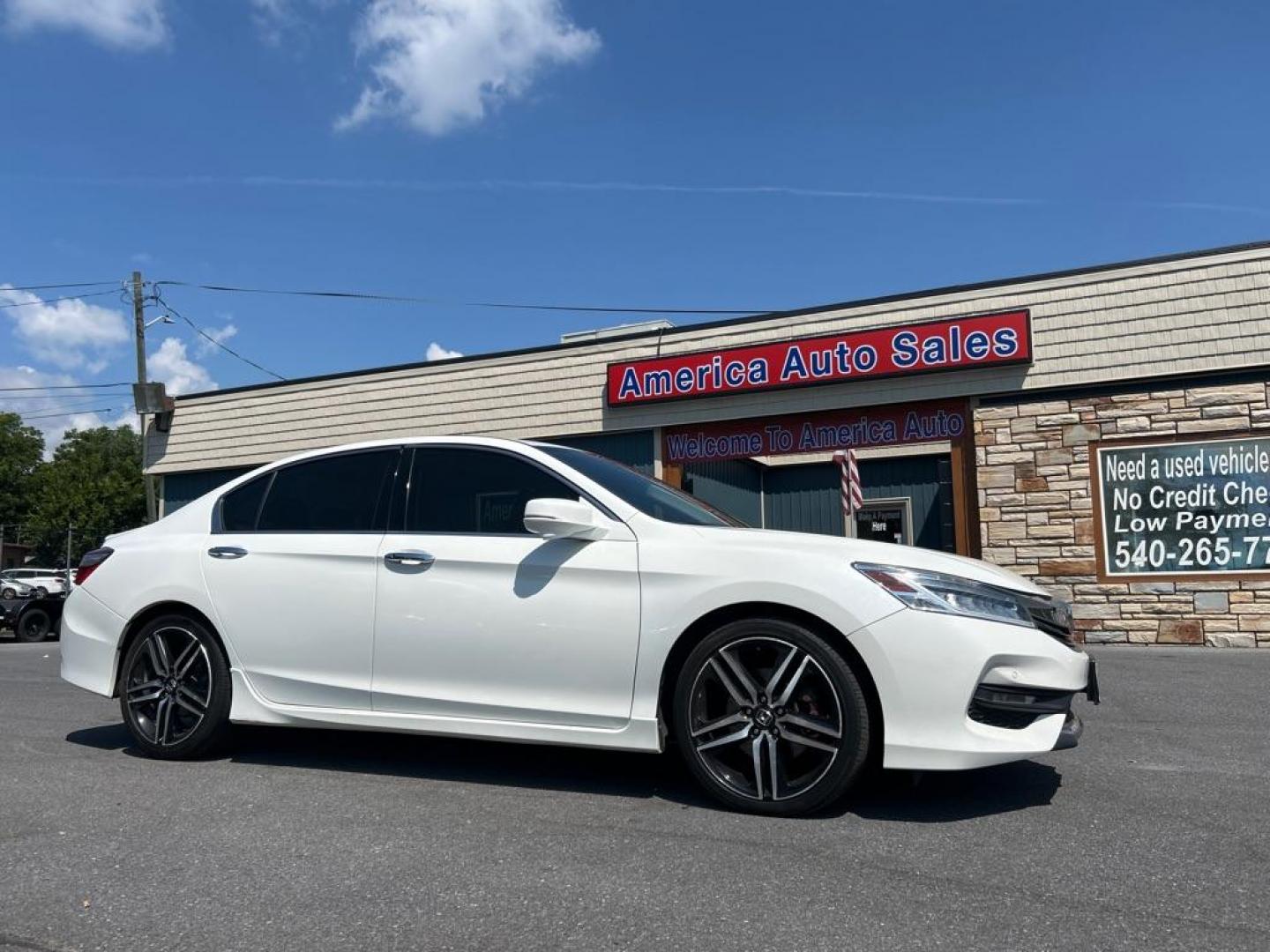2016 WHITE HONDA ACCORD TOURING (1HGCR3F97GA) with an 3.5L engine, Automatic transmission, located at 2514 Williamson Rd NE, Roanoke, VA, 24012, (540) 265-7770, 37.294636, -79.936249 - NO CREDIT CHECK FINANCING WITH ONLY $4300 DOWN PAYMENT!!!! Check out our website www.needausedvehicle.com for our No Credit Check/ In House Financing options!! No Credit Check Available!!! In House Financing Available!!! All Clean Title Vehicles (no Salvaged or flooded vehicles ever on our lot)! - Photo#0