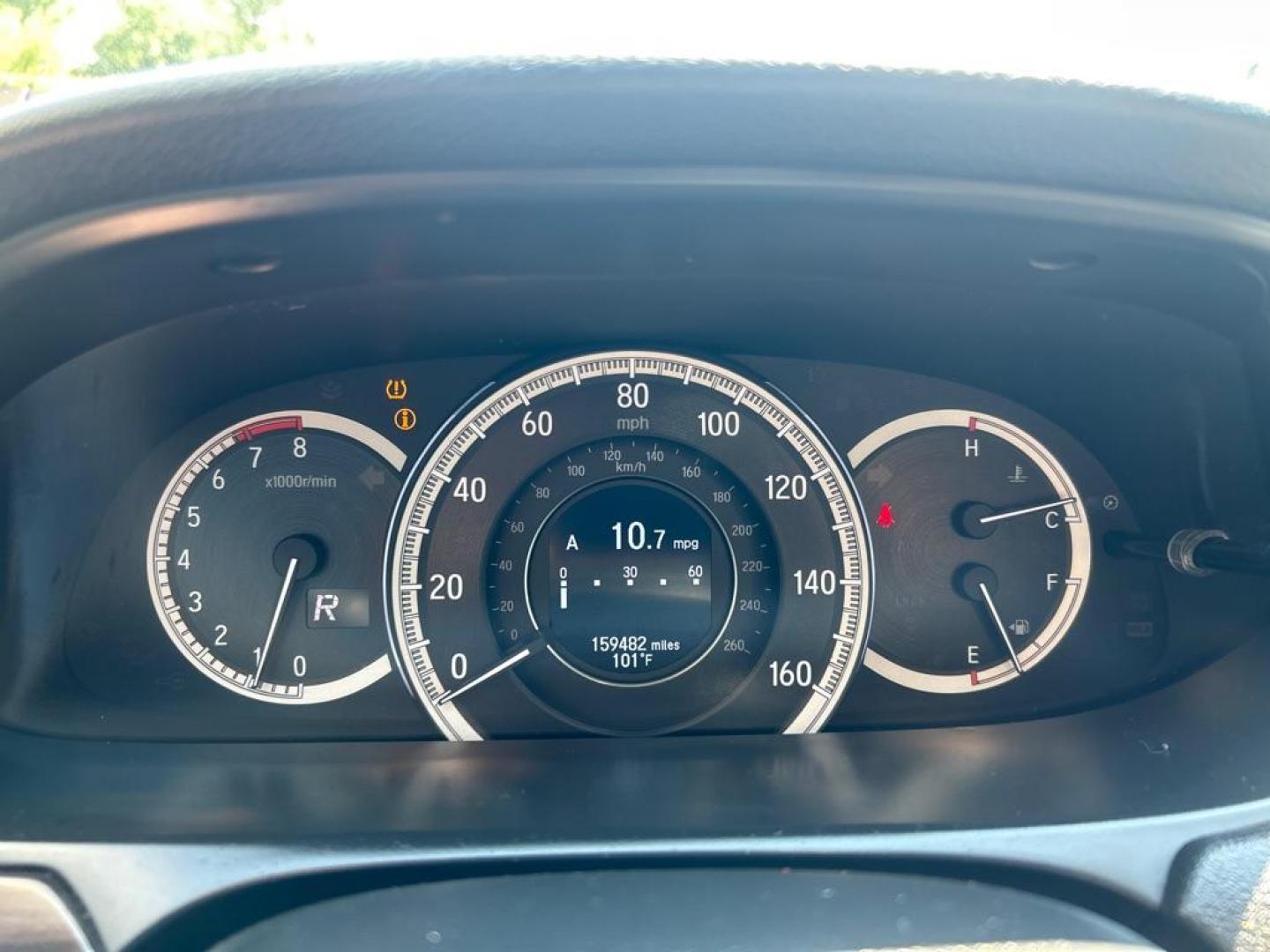 2016 WHITE HONDA ACCORD TOURING (1HGCR3F97GA) with an 3.5L engine, Automatic transmission, located at 2514 Williamson Rd NE, Roanoke, VA, 24012, (540) 265-7770, 37.294636, -79.936249 - NO CREDIT CHECK FINANCING WITH ONLY $4300 DOWN PAYMENT!!!! Check out our website www.needausedvehicle.com for our No Credit Check/ In House Financing options!! No Credit Check Available!!! In House Financing Available!!! All Clean Title Vehicles (no Salvaged or flooded vehicles ever on our lot)! - Photo#6
