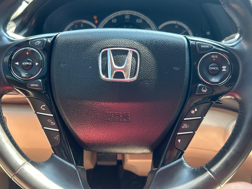 2016 WHITE HONDA ACCORD TOURING (1HGCR3F97GA) with an 3.5L engine, Automatic transmission, located at 2514 Williamson Rd NE, Roanoke, VA, 24012, (540) 265-7770, 37.294636, -79.936249 - NO CREDIT CHECK FINANCING WITH ONLY $3800 DOWN PAYMENT!!!! Check out our website www.needausedvehicle.com for our No Credit Check/ In House Financing options!! No Credit Check Available!!! In House Financing Available!!! All Clean Title Vehicles (no Salvaged or flooded vehicles ever on our lot)! - Photo#13