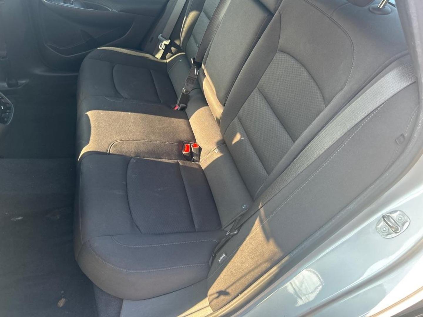 2020 SILVER CHEVROLET MALIBU LT (1G1ZD5ST2LF) with an 1.5L engine, Continuously Variable transmission, located at 2514 Williamson Rd NE, Roanoke, VA, 24012, (540) 265-7770, 37.294636, -79.936249 - NO CREDIT CHECK FINANCING WITH ONLY $4000 DOWN PAYMENT!!!! Check out our website www.needausedvehicle.com for our No Credit Check/ In House Financing options!! No Credit Check Available!!! In House Financing Available!!! All Clean Title Vehicles (no Salvaged or flooded vehicles ever on our lot)! - Photo#2