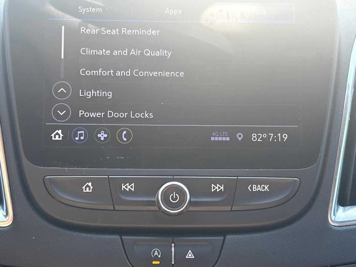 2020 SILVER CHEVROLET MALIBU LT (1G1ZD5ST2LF) with an 1.5L engine, Continuously Variable transmission, located at 2514 Williamson Rd NE, Roanoke, VA, 24012, (540) 265-7770, 37.294636, -79.936249 - NO CREDIT CHECK FINANCING WITH ONLY $4000 DOWN PAYMENT!!!! Check out our website www.needausedvehicle.com for our No Credit Check/ In House Financing options!! No Credit Check Available!!! In House Financing Available!!! All Clean Title Vehicles (no Salvaged or flooded vehicles ever on our lot)! - Photo#9