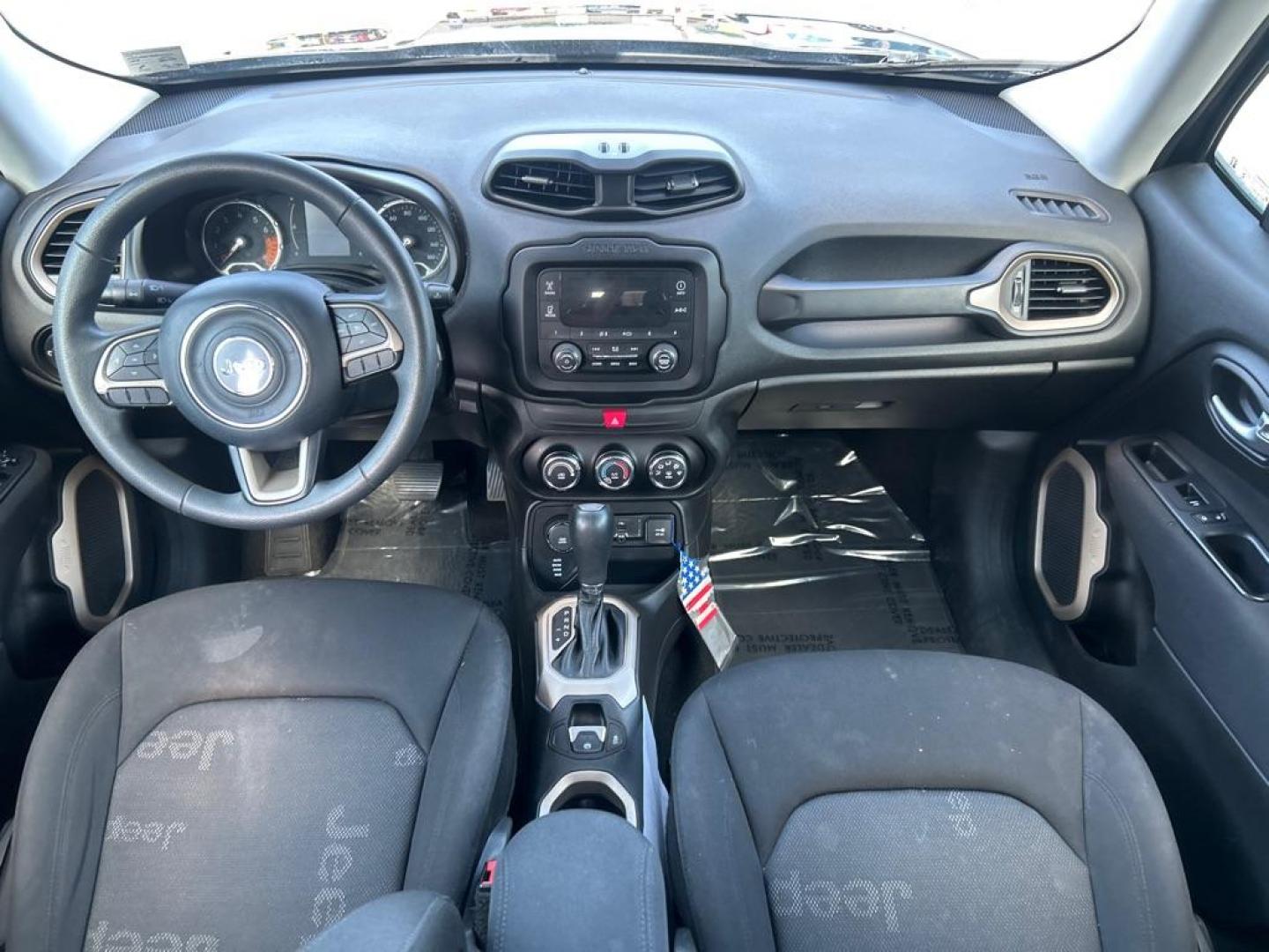 2016 BLACK JEEP RENEGADE SPORT (ZACCJBAT5GP) with an 2.4L engine, Automatic transmission, located at 2514 Williamson Rd NE, Roanoke, VA, 24012, (540) 265-7770, 37.294636, -79.936249 - Photo#5