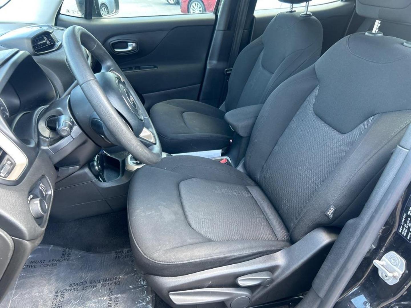 2016 BLACK JEEP RENEGADE SPORT (ZACCJBAT5GP) with an 2.4L engine, Automatic transmission, located at 2514 Williamson Rd NE, Roanoke, VA, 24012, (540) 265-7770, 37.294636, -79.936249 - Photo#6
