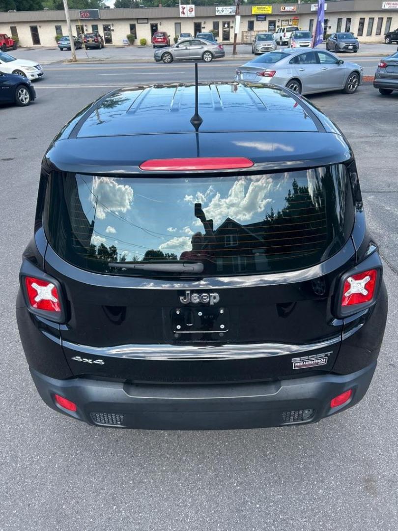2016 BLACK JEEP RENEGADE SPORT (ZACCJBAT5GP) with an 2.4L engine, Automatic transmission, located at 2514 Williamson Rd NE, Roanoke, VA, 24012, (540) 265-7770, 37.294636, -79.936249 - Photo#11