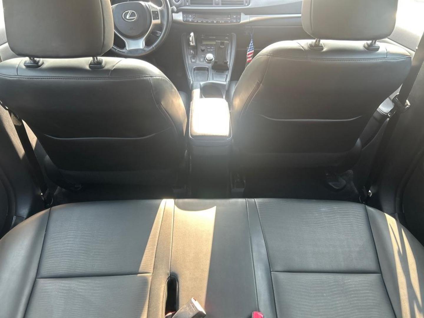 2011 SILVER LEXUS CT 200 (JTHKD5BH1B2) with an 1.8L engine, Continuously Variable transmission, located at 2514 Williamson Rd NE, Roanoke, VA, 24012, (540) 265-7770, 37.294636, -79.936249 - NO CREDIT CHECK FINANCING WITH ONLY $2800 DOWN PAYMENT!!!! Check out our website www.needausedvehicle.com for our No Credit Check/ In House Financing options!! No Credit Check Available!!! In House Financing Available!!! All Clean Title Vehicles (no Salvaged or flooded vehicles ever on our lot)! - Photo#8