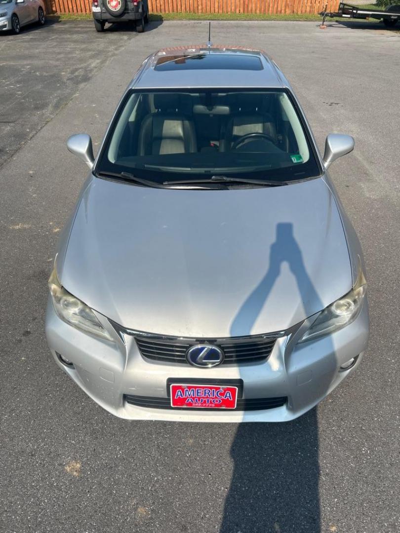 2011 SILVER LEXUS CT 200 (JTHKD5BH1B2) with an 1.8L engine, Continuously Variable transmission, located at 2514 Williamson Rd NE, Roanoke, VA, 24012, (540) 265-7770, 37.294636, -79.936249 - NO CREDIT CHECK FINANCING WITH ONLY $2800 DOWN PAYMENT!!!! Check out our website www.needausedvehicle.com for our No Credit Check/ In House Financing options!! No Credit Check Available!!! In House Financing Available!!! All Clean Title Vehicles (no Salvaged or flooded vehicles ever on our lot)! - Photo#10