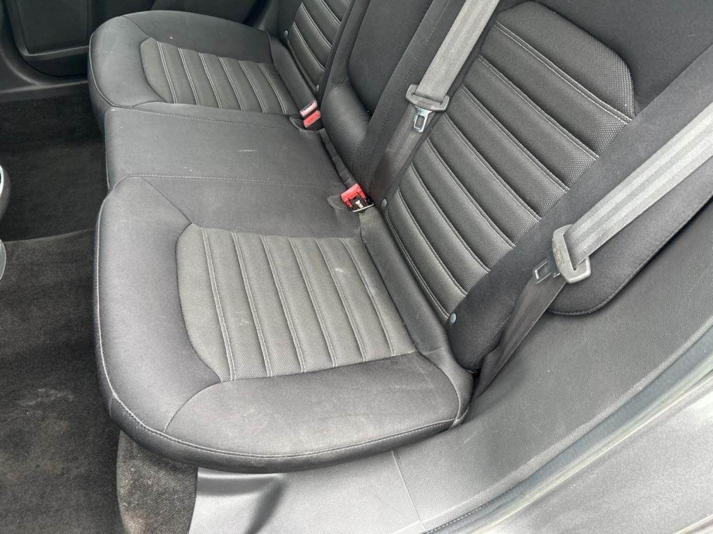 2014 GRAY FORD FUSION SE (1FA6P0H7XE5) with an 2.5L engine, Automatic transmission, located at 2514 Williamson Rd NE, Roanoke, VA, 24012, (540) 265-7770, 37.294636, -79.936249 - NO CREDIT CHECK FINANCING WITH ONLY $2800 DOWN PAYMENT!!!! Check out our website www.needausedvehicle.com for our No Credit Check/ In House Financing options!! No Credit Check Available!!! In House Financing Available!!! All Clean Title Vehicles (no Salvaged or flooded vehicles ever on our lot)! - Photo#2