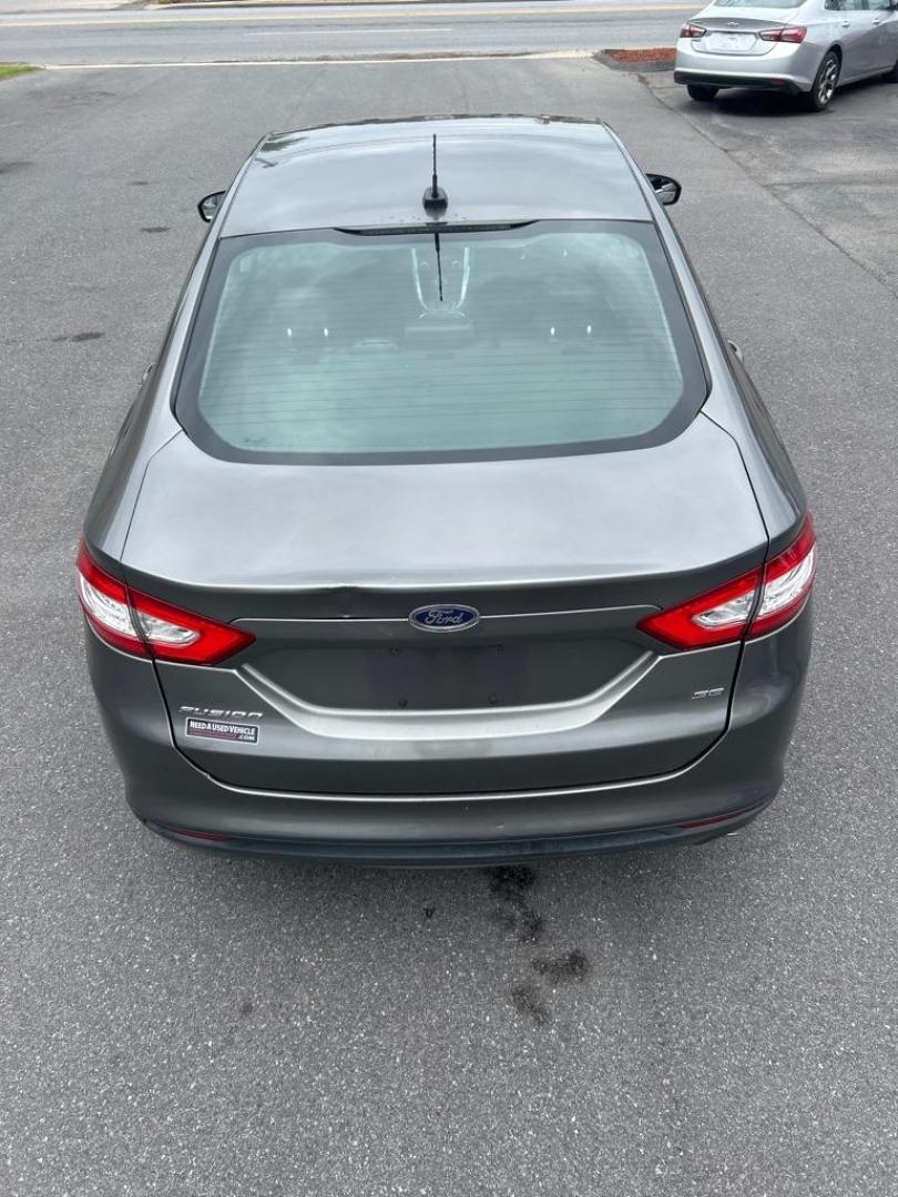 2014 GRAY FORD FUSION SE (1FA6P0H7XE5) with an 2.5L engine, Automatic transmission, located at 2514 Williamson Rd NE, Roanoke, VA, 24012, (540) 265-7770, 37.294636, -79.936249 - NO CREDIT CHECK FINANCING WITH ONLY $2800 DOWN PAYMENT!!!! Check out our website www.needausedvehicle.com for our No Credit Check/ In House Financing options!! No Credit Check Available!!! In House Financing Available!!! All Clean Title Vehicles (no Salvaged or flooded vehicles ever on our lot)! - Photo#10